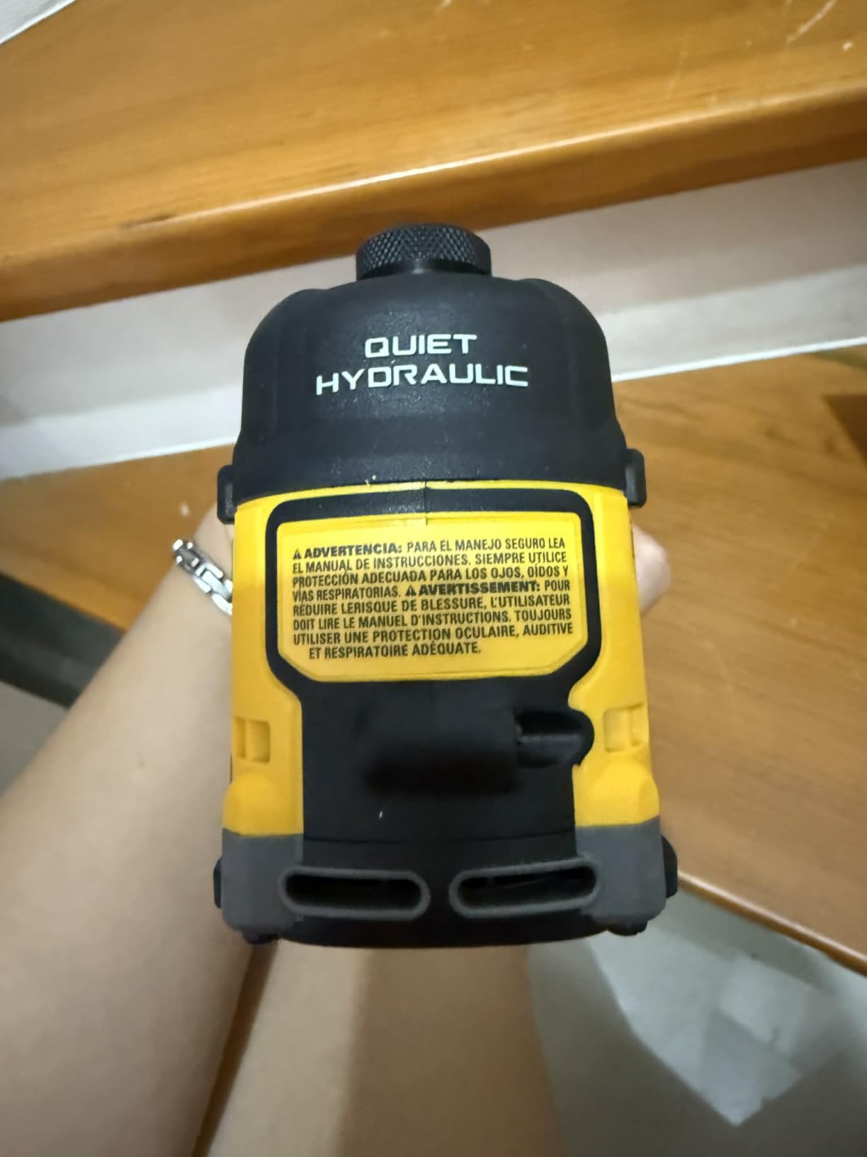 DEWALT 20V MAX 1/4 Inch Hydraulic Impact Driver (DCF870B) | Quiet, Brushless Cordless, XR Extreme Runtime, LED Halo Ring, Battery Not Included customer photo 2