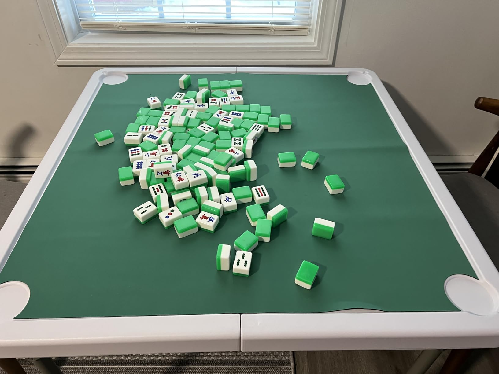 GYMAX Mahjong Table Foldable with Mahjong Mat, 4-Player Square Domino Table w/Cup Holders & Carrying Handle, Anti Slip Noise Reduction for Mahjong, Poker, Card Board Games (Green) customer photo 2