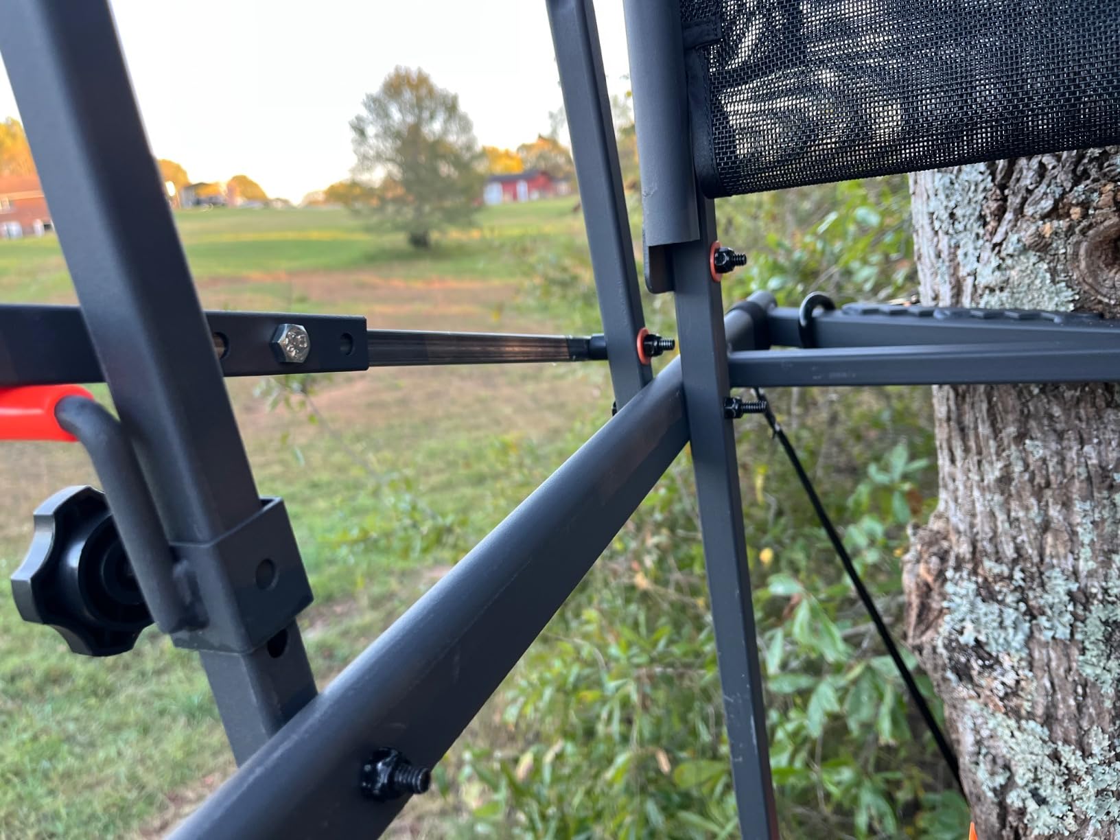 Guide Gear 15.5' Ladder Tree Stand for Hunting with Mesh Seat customer photo 1