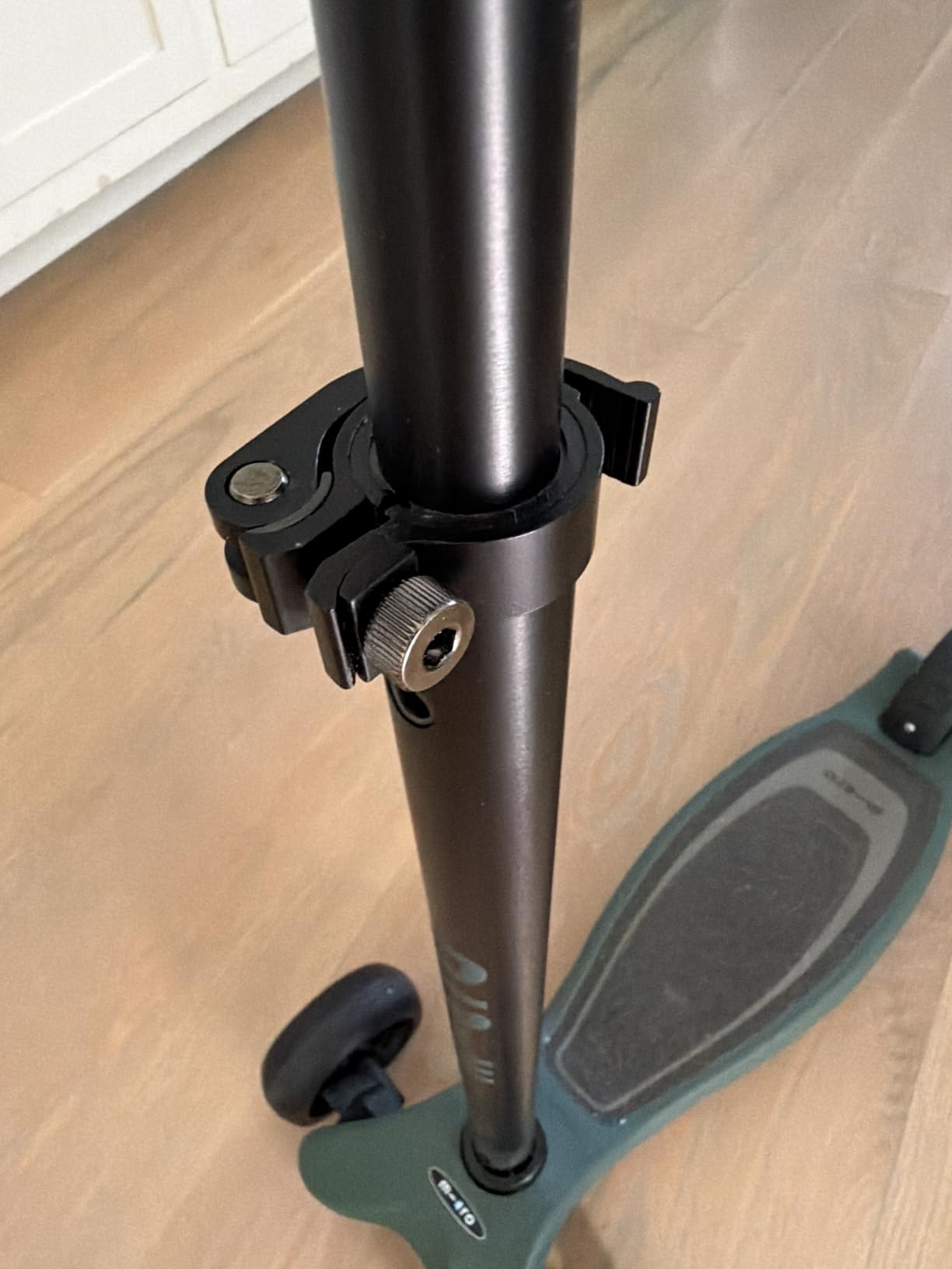 Micro Kickboard Reloaded Three-Wheel Scooter for Big Kids, Teens, & Adults - Lean-to-Steer Carving Ride, Adjustable T-Bar, Wide Wheels, Up to 220 lb, Ages 13+ customer photo 1