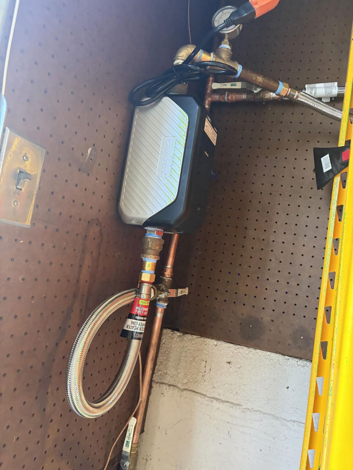 1.2HP Whole House Variable Speed Water Pressure Booster Pump 90PSI 115V Automatic Penmanent Mangnet Motor Constant Pressure 1500GPH Wireless App Control for Home House Villa Apartmen customer photo 1