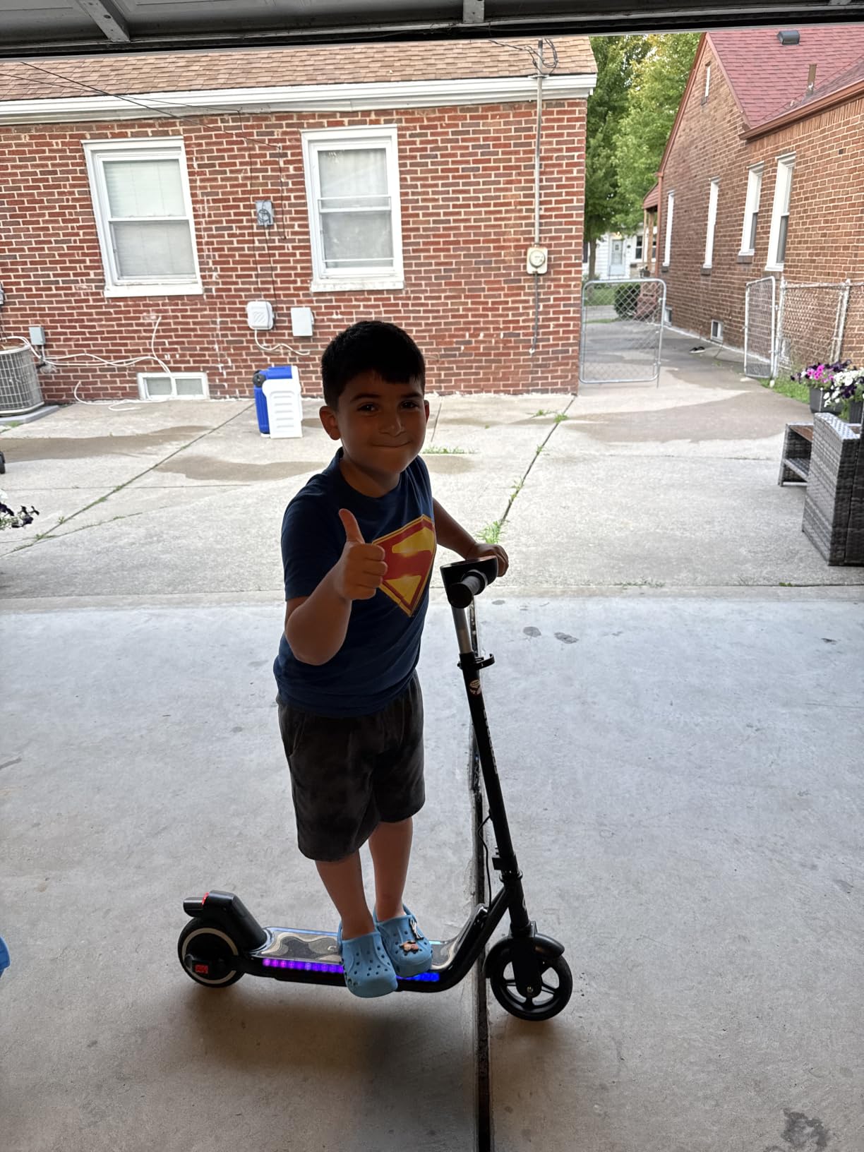 ECOROAD EK6 Kids Electric Scooter for 6-12, 3/6/10mph Speeds for Ultimate Comfort & Adjustable Height, 150W & Dual Brake Safety Electric Scooter, for Outdoor Play, Park Rides customer photo 1