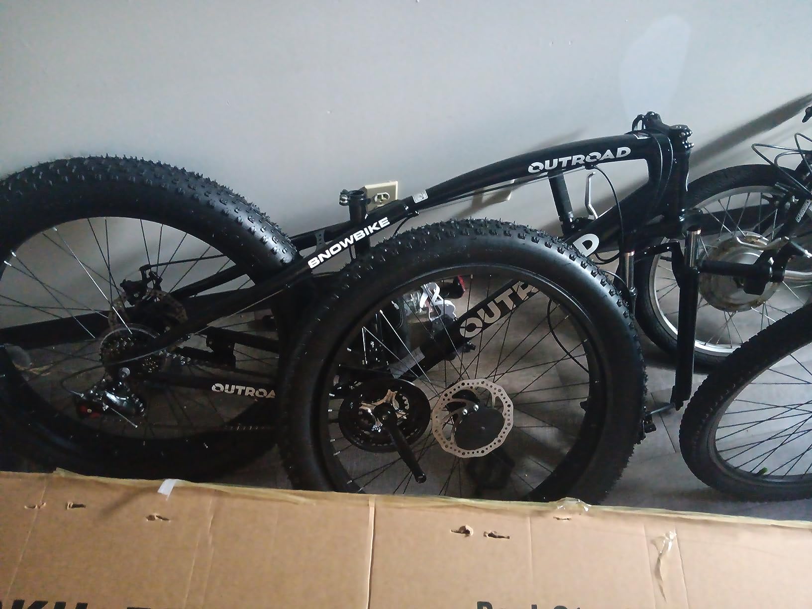 Outroad Fat Tire Mountain Bike with 26 inch Wheels, 21 Speed customer photo 1