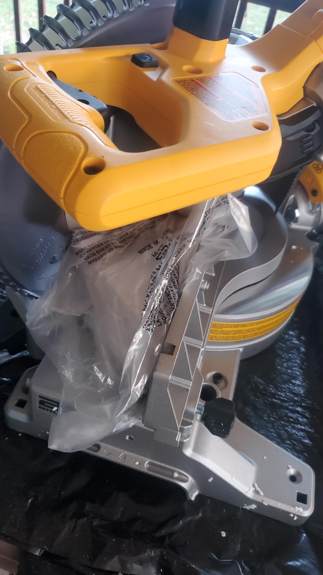 DEWALT 20V MAX XR 10 in. Double Bevel Fixed Miter Saw (Tool Only) (DCS714B) customer photo 2