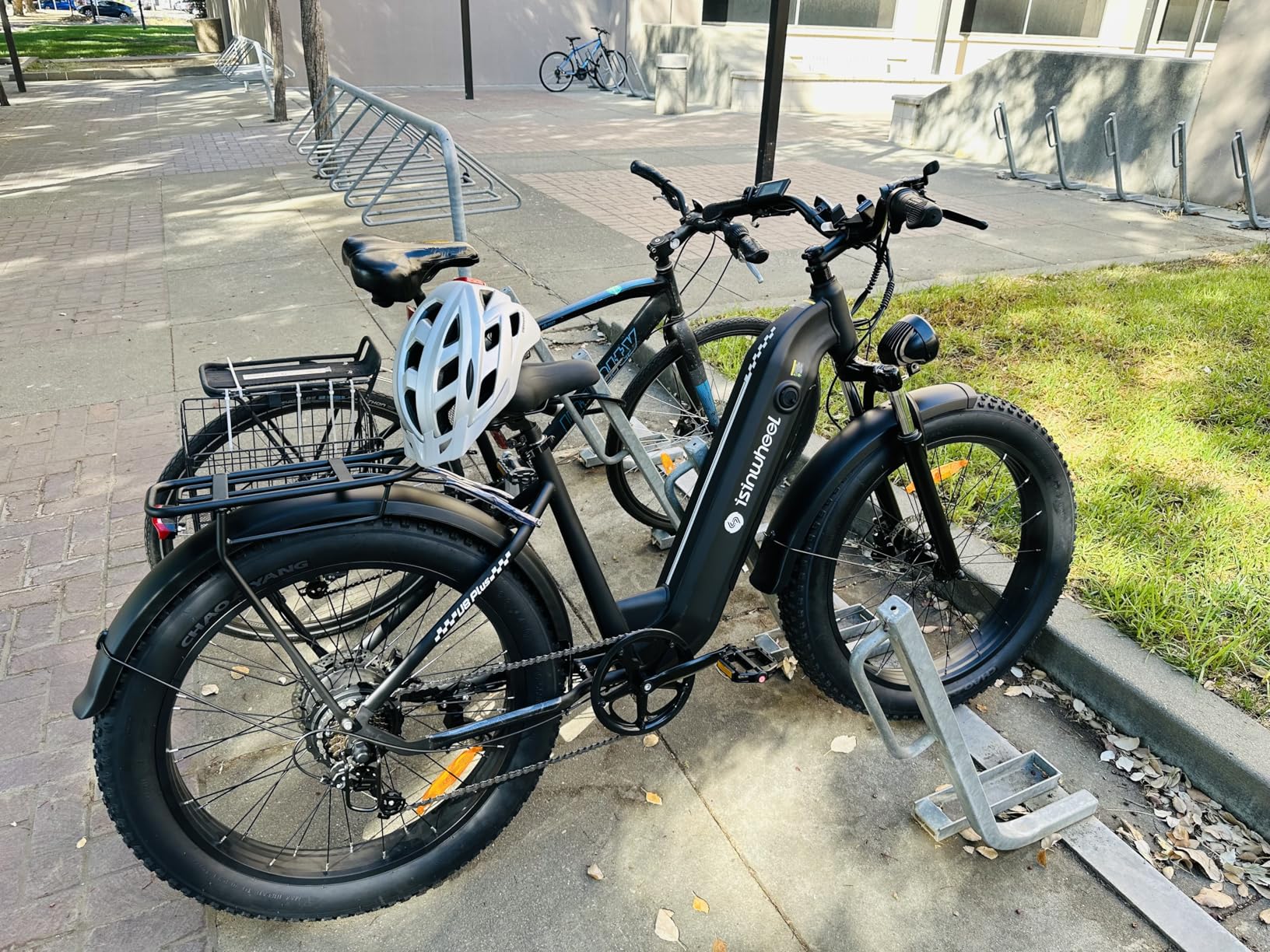 isinwheel Electric Bike for Adults, 1500W Peak Motor Hydraulic Brake Electric Dirt Bike, 28MPH 105Miles (PAS) Ebikes with 48V 13AH/18AH Battery, 26