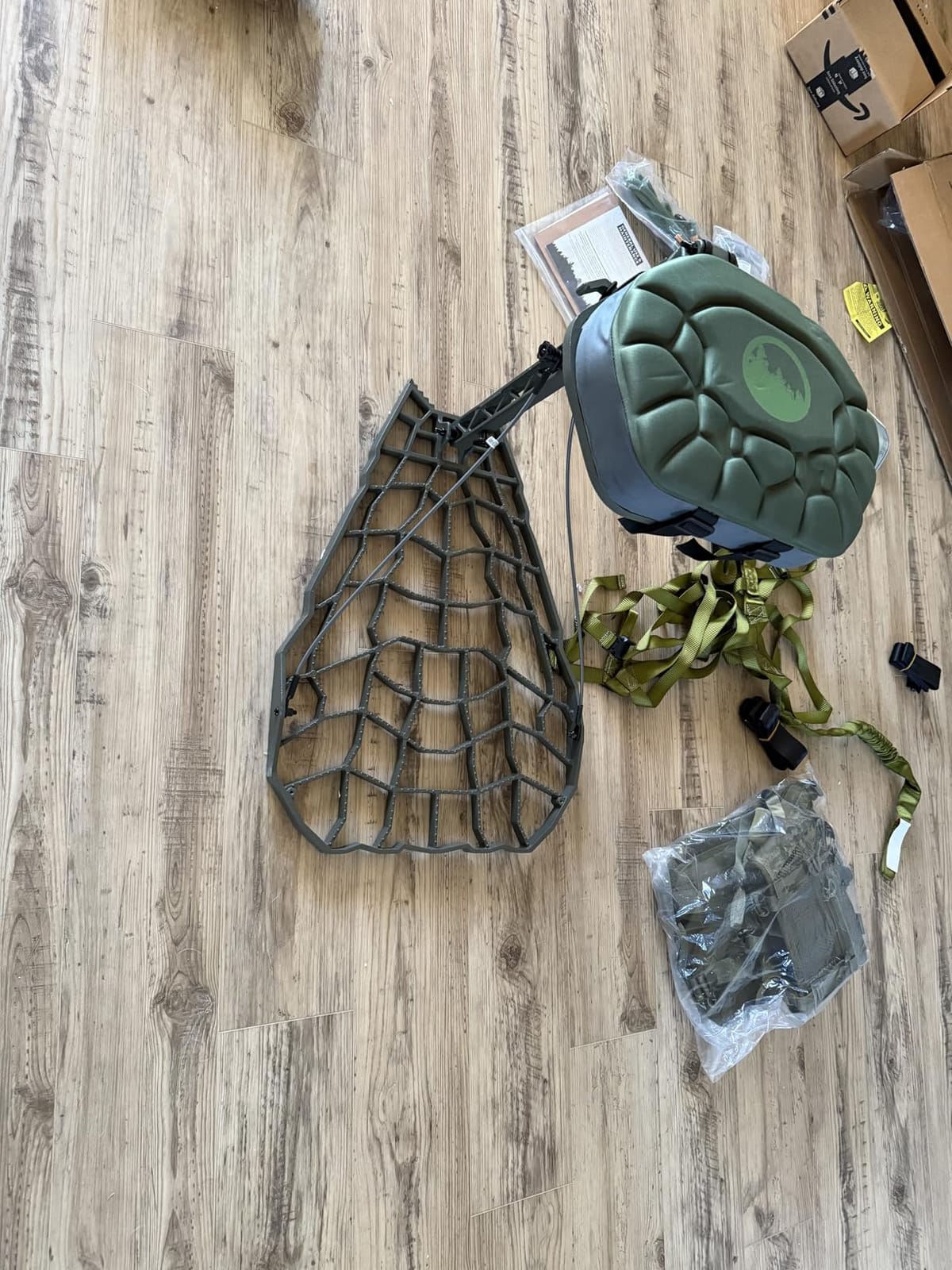 XOP Vanish Evolution - Cast Aluminum Hang On Tree Stand for Hunting customer photo 1