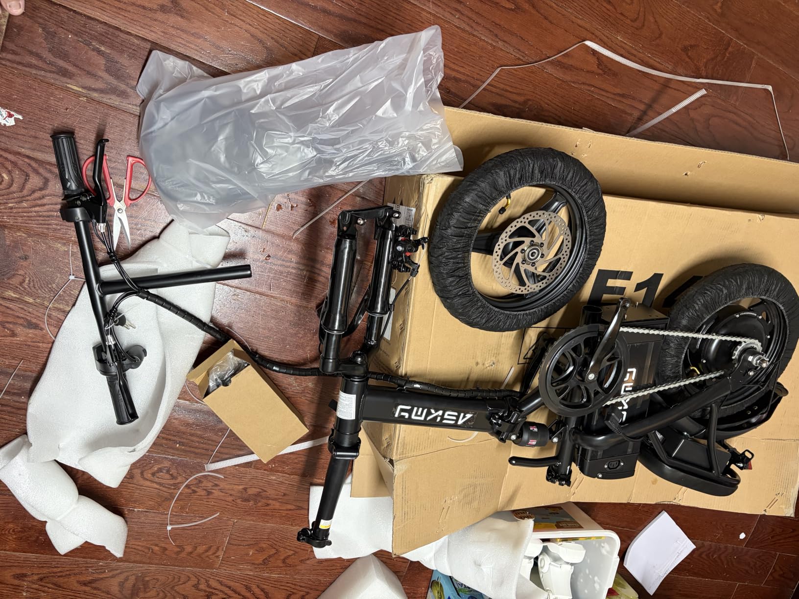 Foldable Electric Bike for Adults and Teens, 740W Peak Motor Ebike, 48V 10/20AH Removable Battery, 30-60 Miles PAS Range, Folding E-Bike, 14 Inch Mini Electric Bicycle for Daily Commuting customer photo 1