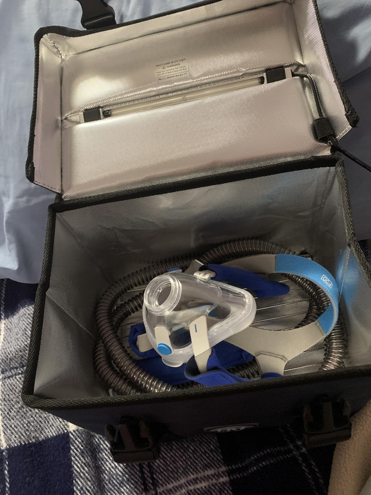 Large UV Sanitizer Box, 36L Portable Sanitizing and Cleaning Machine with 3-Level Timer, O-zone Foldable UV Cleaner Box for Household Use Like Phone, Towel, Key, Etc. with O-zone customer photo 2