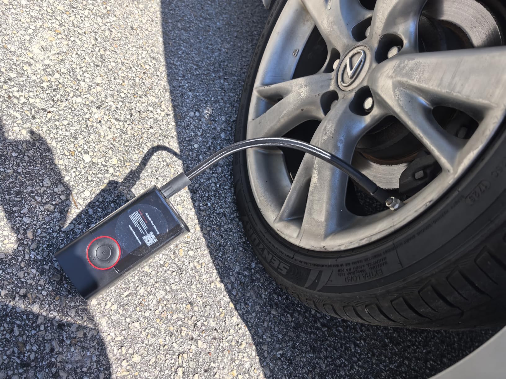 Tire Inflator Portable Air Compressor Portable Cordless Mini Air Pump with Digital Pressure Gauge Inflater 150PSI 3X Fast Inflation Auto Shutoff Large Battery Tires Pump for Cars Motors Bikes Balls customer photo 2