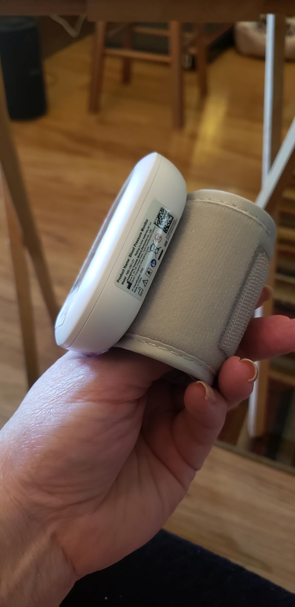 Blood Pressure Monitor FDA-Cleared Adjustable Wrist Cuff for Home Use Automatic BP Machine Large Digital LCD Display 199 Memory Batteries Included with Carrying Case, Grey customer photo 1