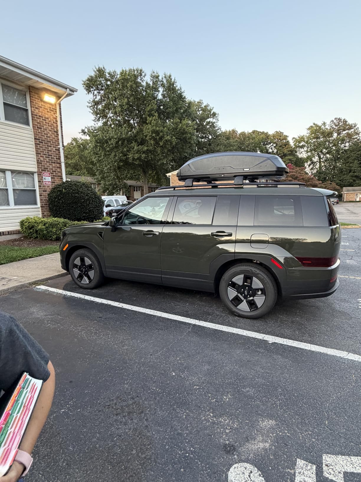 Thule Pulse 2 Aerodynamic roof Mounted Box, Size L, 16 cu ft, Dual-Sided Opening with Locks, Tool-Free Install customer photo 2