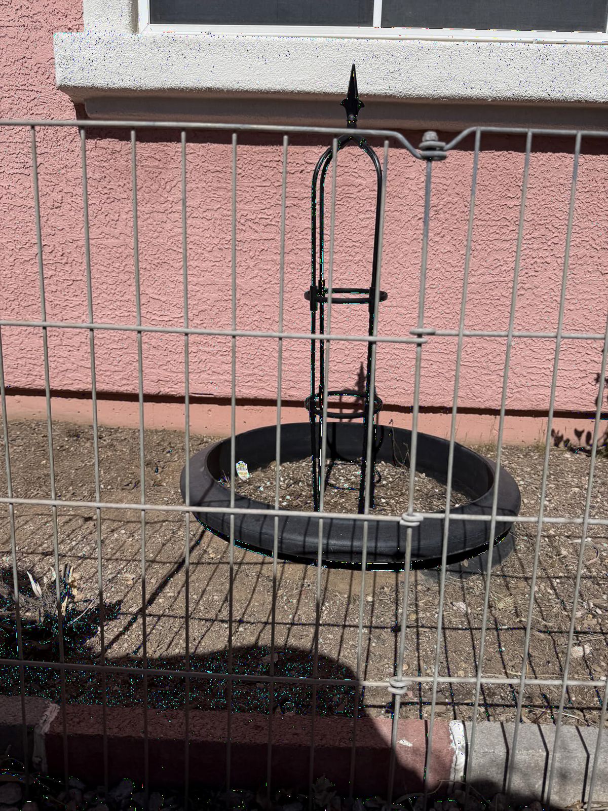 6.3Ft 100% Metal Garden Obelisk Trellis for Climbing Plants Outdoor, Rose Trellis for Potted Plants, Sturdy Garden Trellis for Climbing Vines, Vegetables, Flowers Stands, 1 Pack customer photo 1