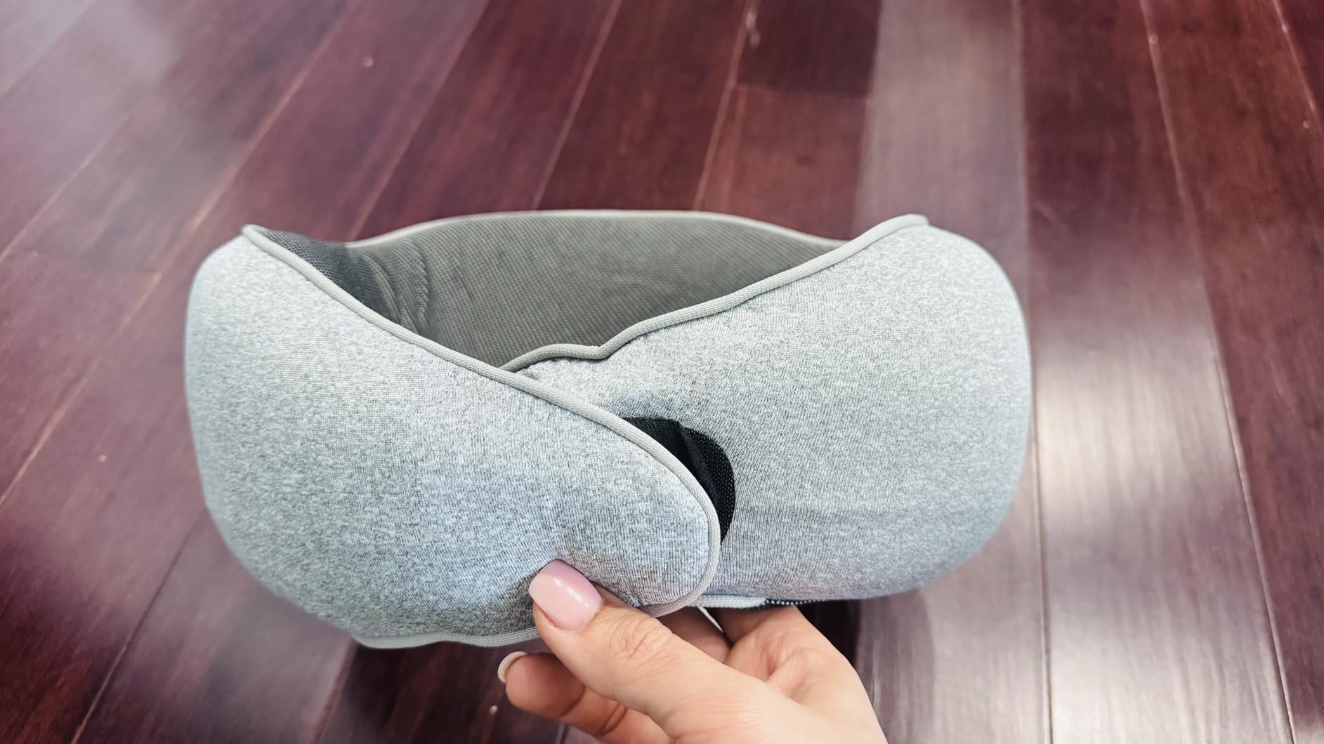 Purroch G-Shape Memory Foam Travel Neck Pillow, Medium Gray, 100% Pure Foam Ergonomic Support for Airplane Flights, Car Trips And Office Naps, Includes Eye Mask and Ear Plugs customer photo 2