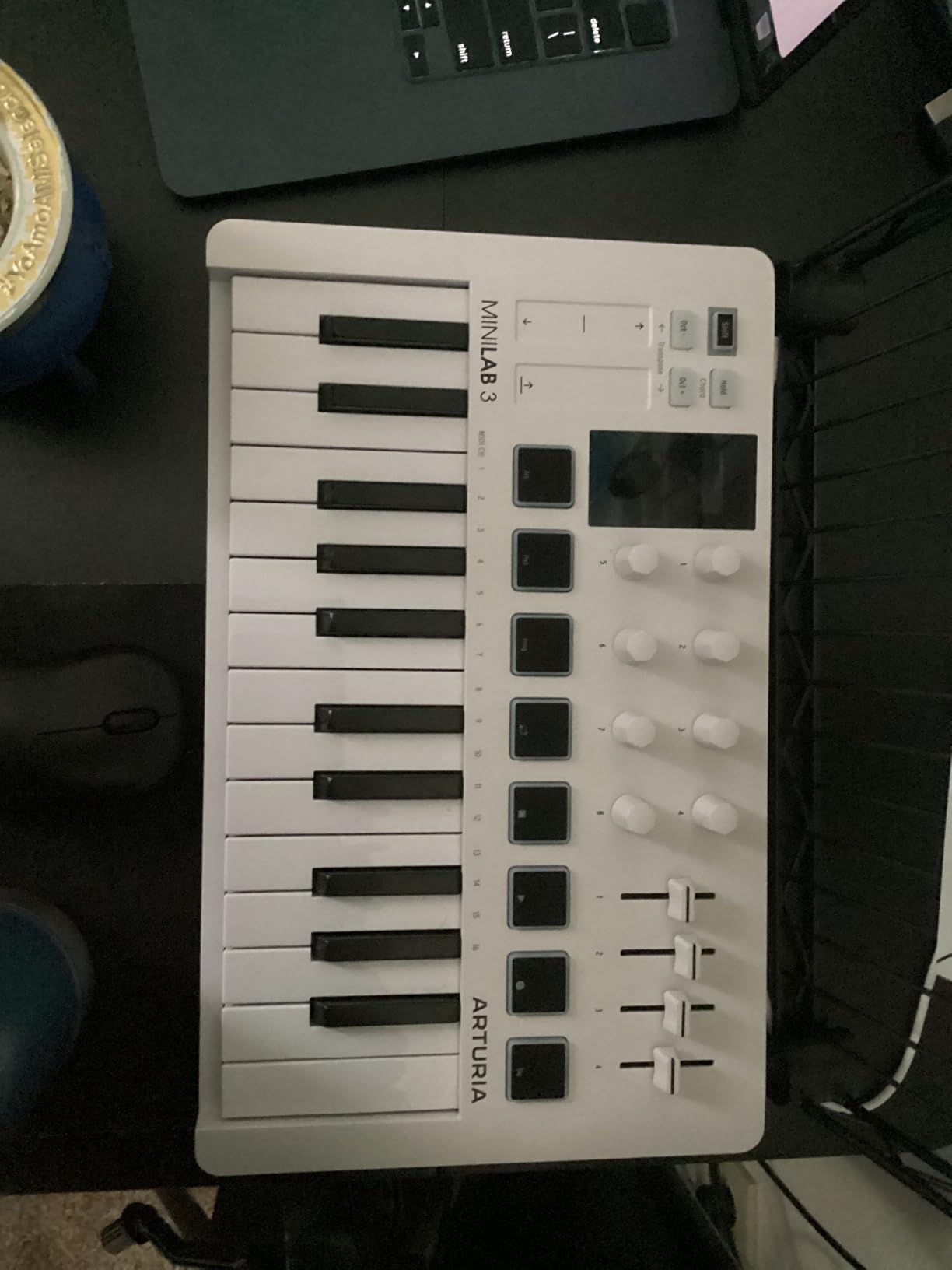Arturia MiniLab 3-25 Key USB MIDI Keyboard Controller With 8 Multi-Color Drum Pads, 8 Knobs and Music Production Software Included, Rose Quartz customer photo 1