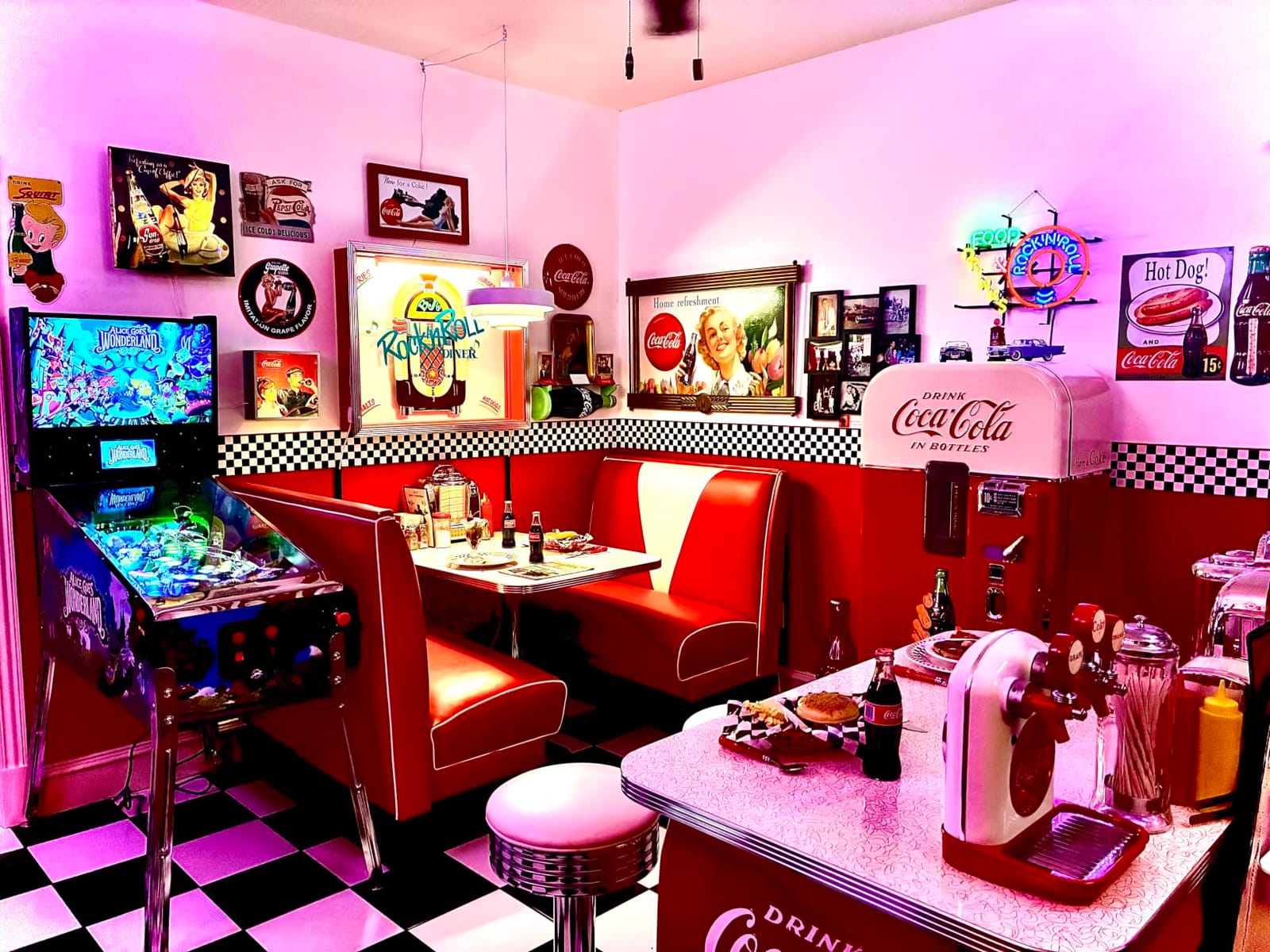 Alice Goes to Wonderland Pinball Machine with LED Lighting customer photo 2