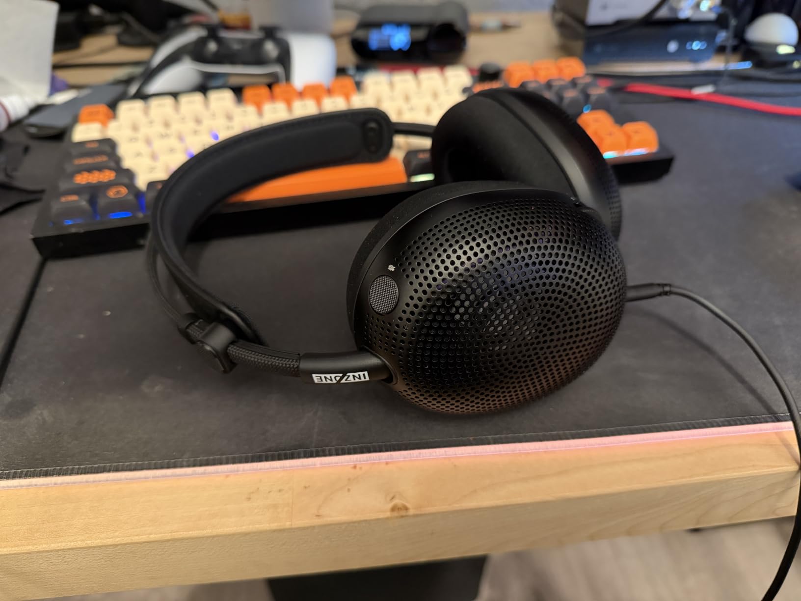 Sony INZONE H6 Air Open-Back Wired Gaming Headset for PC, PS5 & Mobile - Ultra-Lightweight Over-Ear Headphones, Detachable High-Fidelity Mic, 360 Spatial Sound, USB-C Audio Box, Black customer photo 1