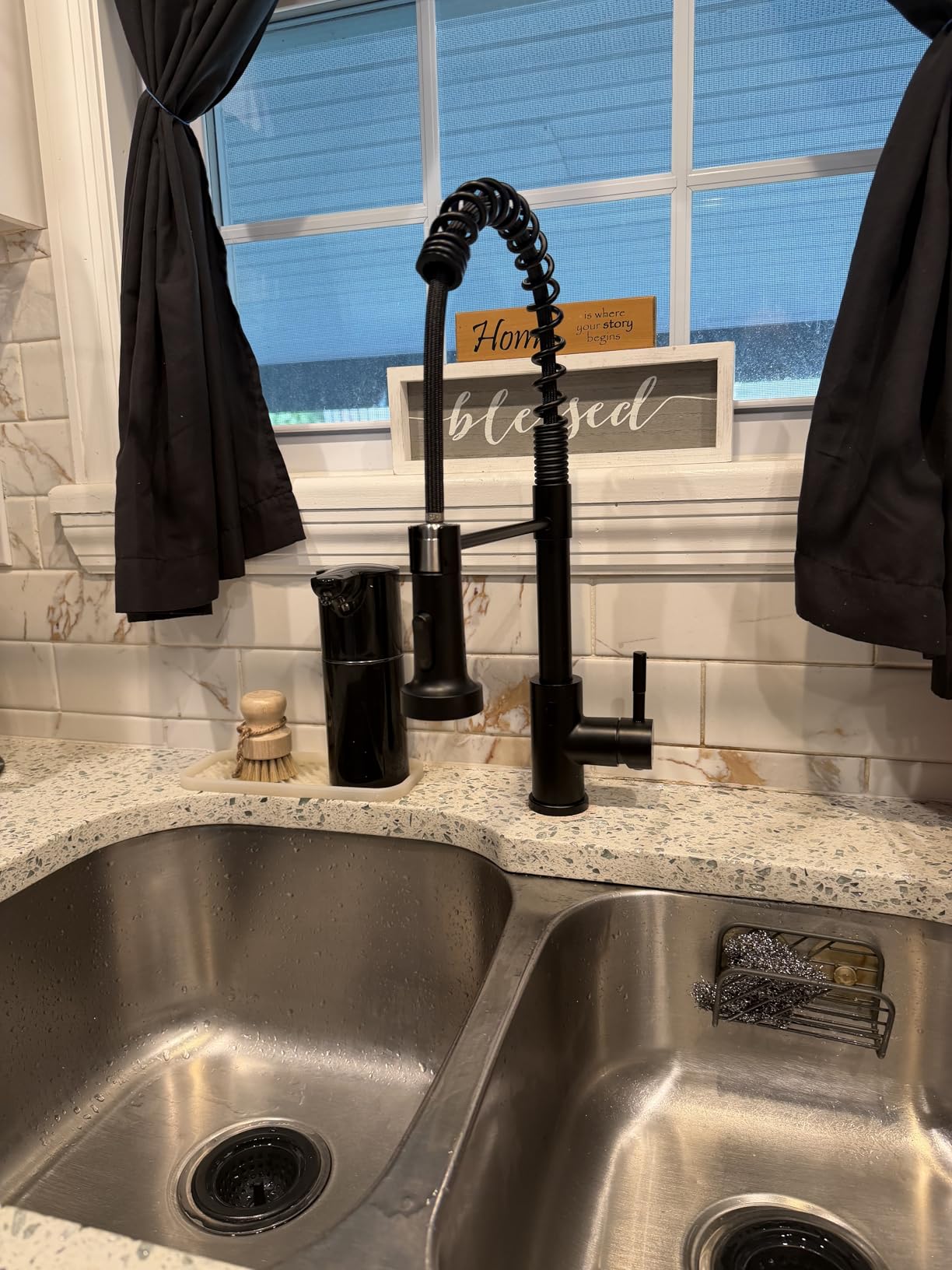 GIMILI Touchless Kitchen Faucet with Pull Down Sprayer, Motion Sensor Smart Hands-Free Activated Single Hole Spring Faucet for Kitchen Sink, Brushed Nickel customer photo 2