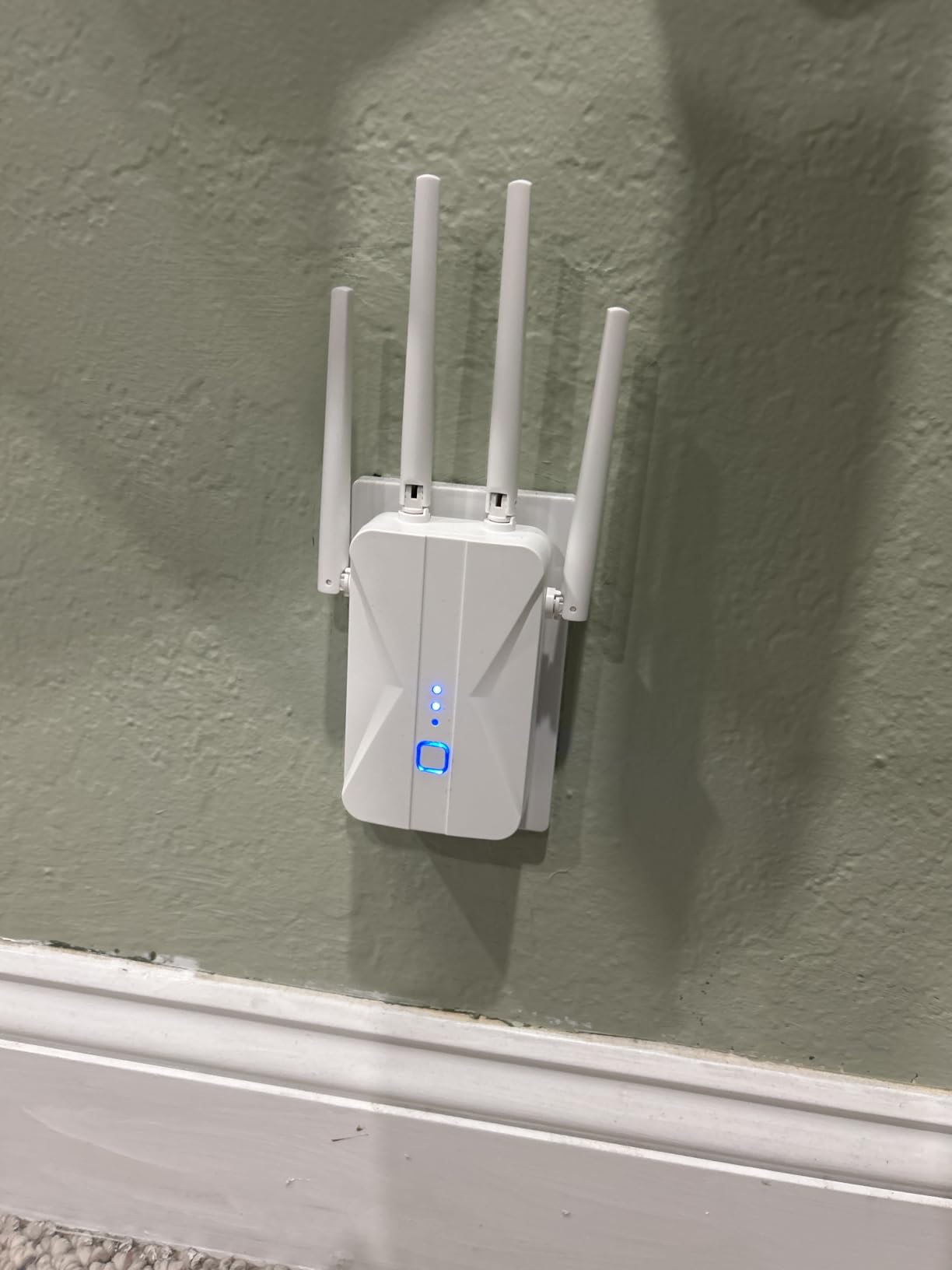 AX3000 Outdoor WiFi 6 Extender - Outdoor Access Point - Long-Range Dual Band WiFi, IP67/PoE/5 Antennas for Events, Commercial Use | Starlink-Compatible customer photo 2