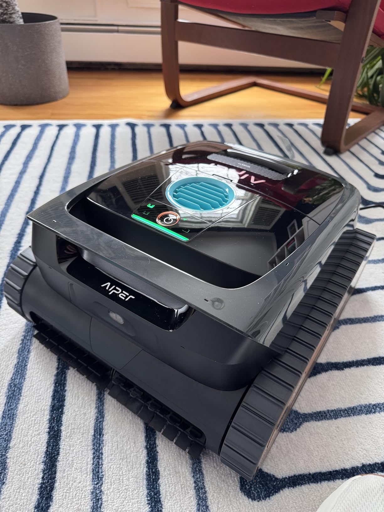 Aiper Scuba S3 Robotic Pool Cleaner with Smart Sensor & Path Planning, Waterline Scrubbing, Auto-Parking & App Control, Dual Ultra-fine Filtration, Light & Strong Suction for All Inground Pools customer photo 2