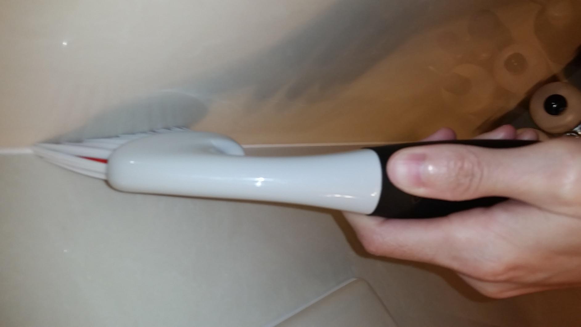 OXO Good Grips Grout Brush | Deep Cleaning, Stiff Nylon Bristles, Scrub Tile, Shower, Sink, Bathtub, Bathroom, Angled Head, Non-Slip Grip customer photo 2