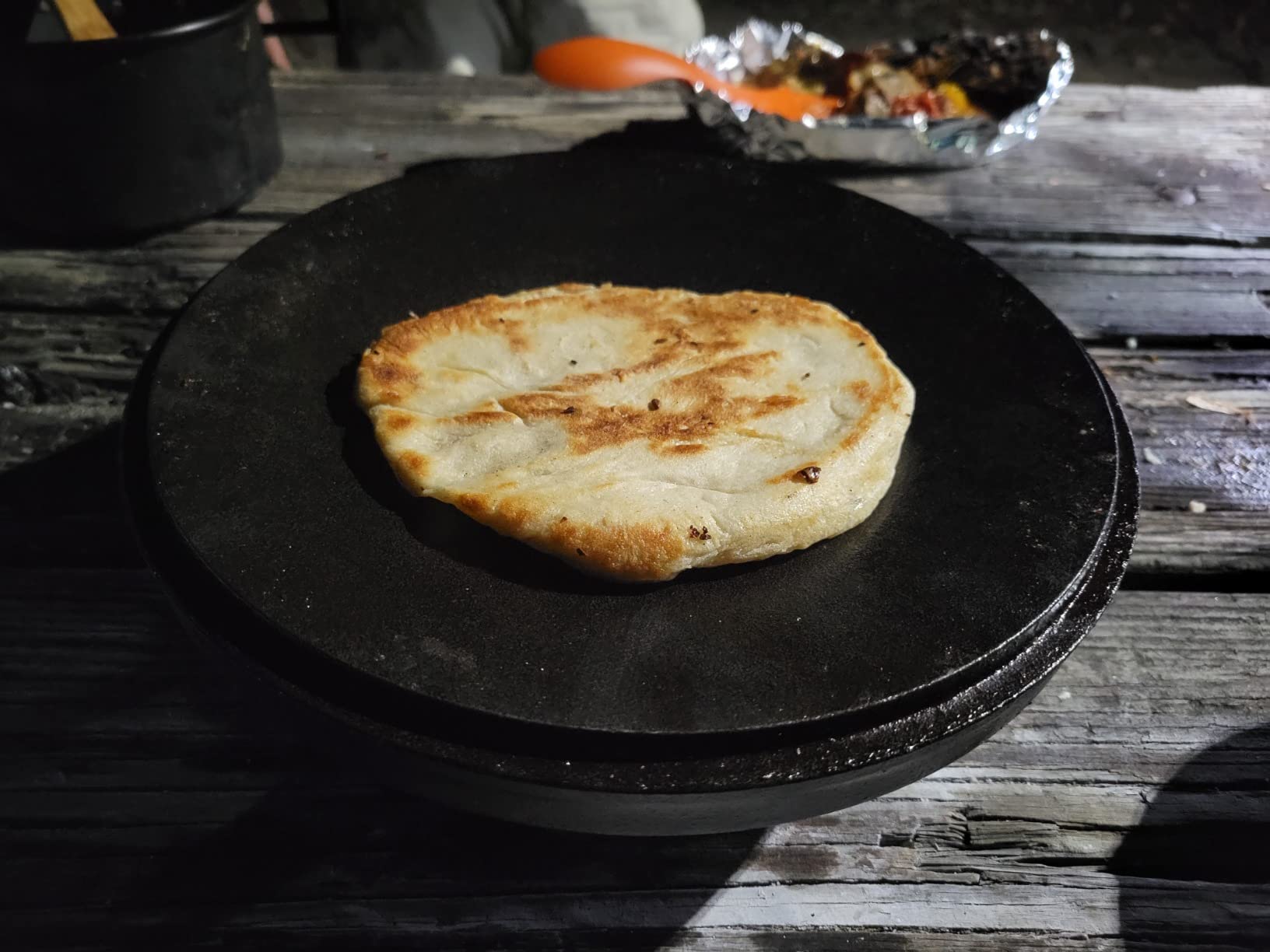 Lodge Pre-Seasoned Cast Iron Deep Camp Dutch Oven with Lid, 8 Quart | Dual Handles & Steel Handle with Strong Lid for Heavy-Duty Camping Cookware, Outdoor Use & Campfire Cooking customer photo 1