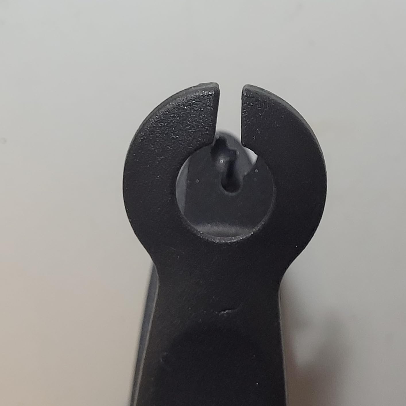 Westmark Cherry Pitter Tool “Kernex” - Heavy-Duty Cast Aluminum Pit Remover & Olive Pitter, German Ergonomic Seed Remover customer photo 1