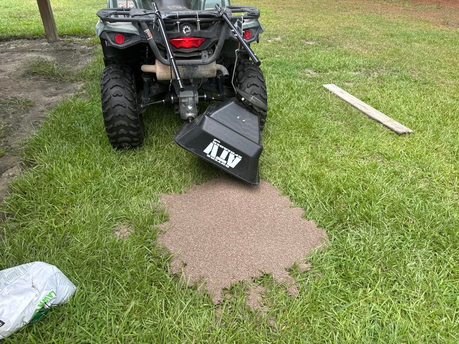 Buyers Products ATVS100 100 lb ATV Rear Rack Mount Broadcast Spreader customer photo 1