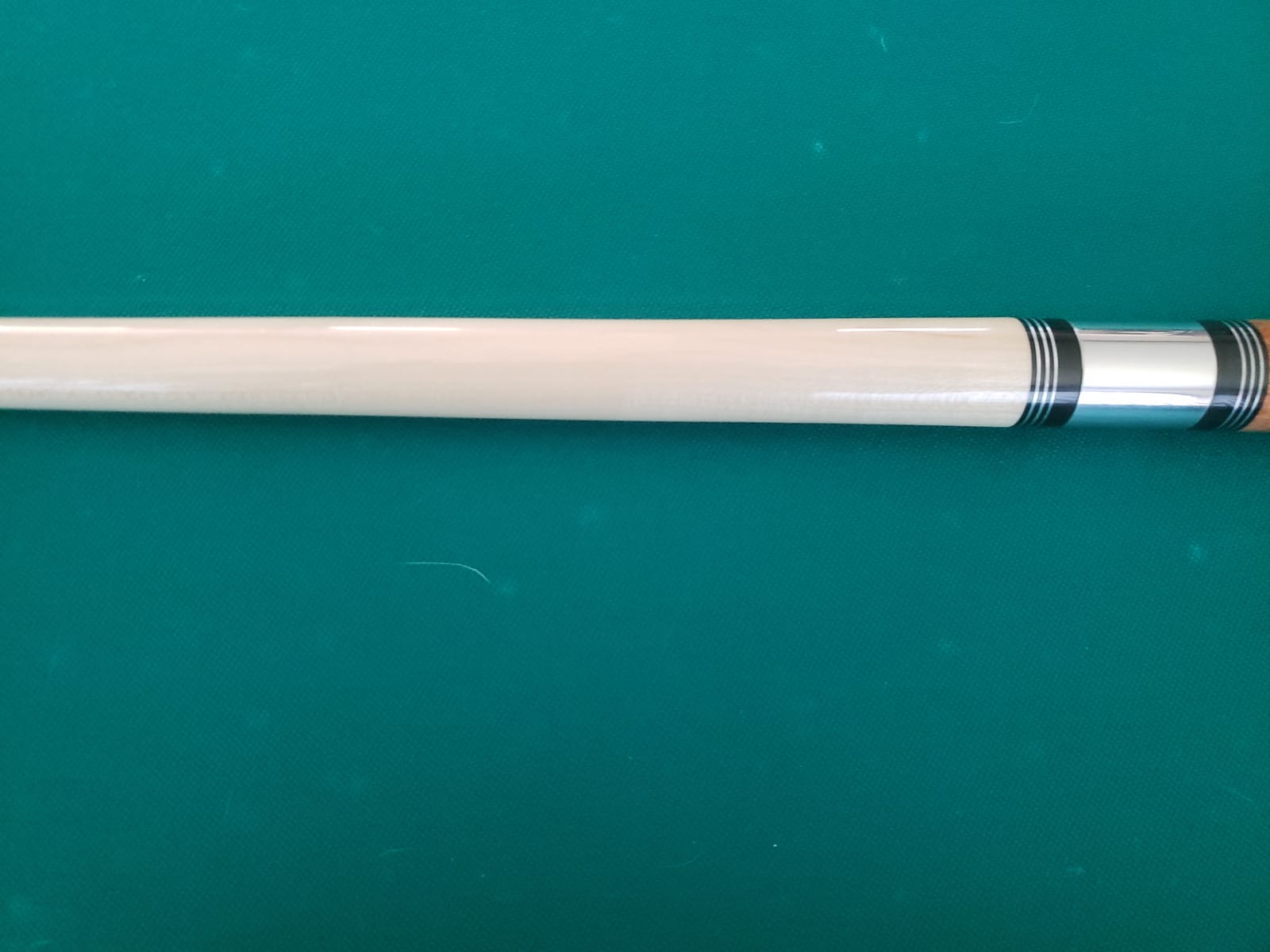 Players Classic Birds-Eye Maple with Triple Silver Rings Cue customer photo 2