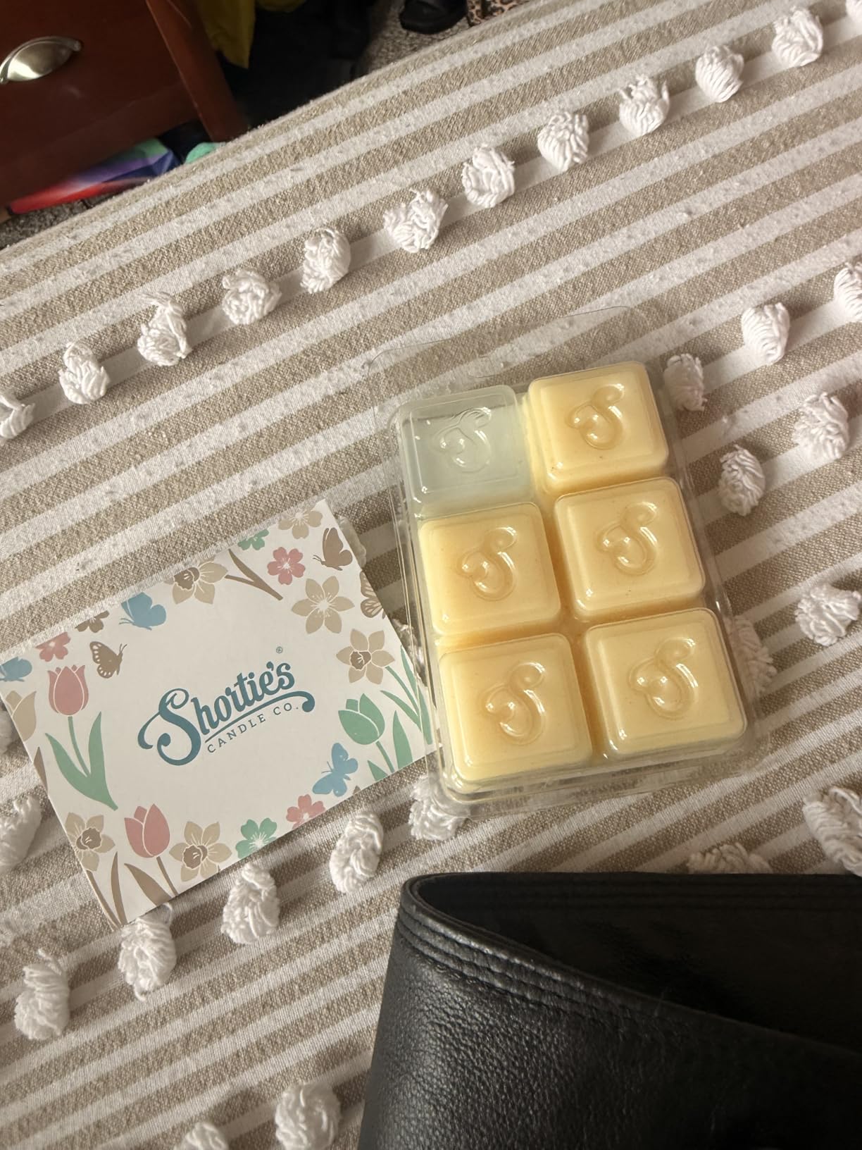 Shortie's Candle Company Vanilla Bean Premium Wax Melts - 3 Oz., Strong & Long Lasting, Non-Toxic - Made with Essential & Natural Oils - Formula 117 customer photo 1