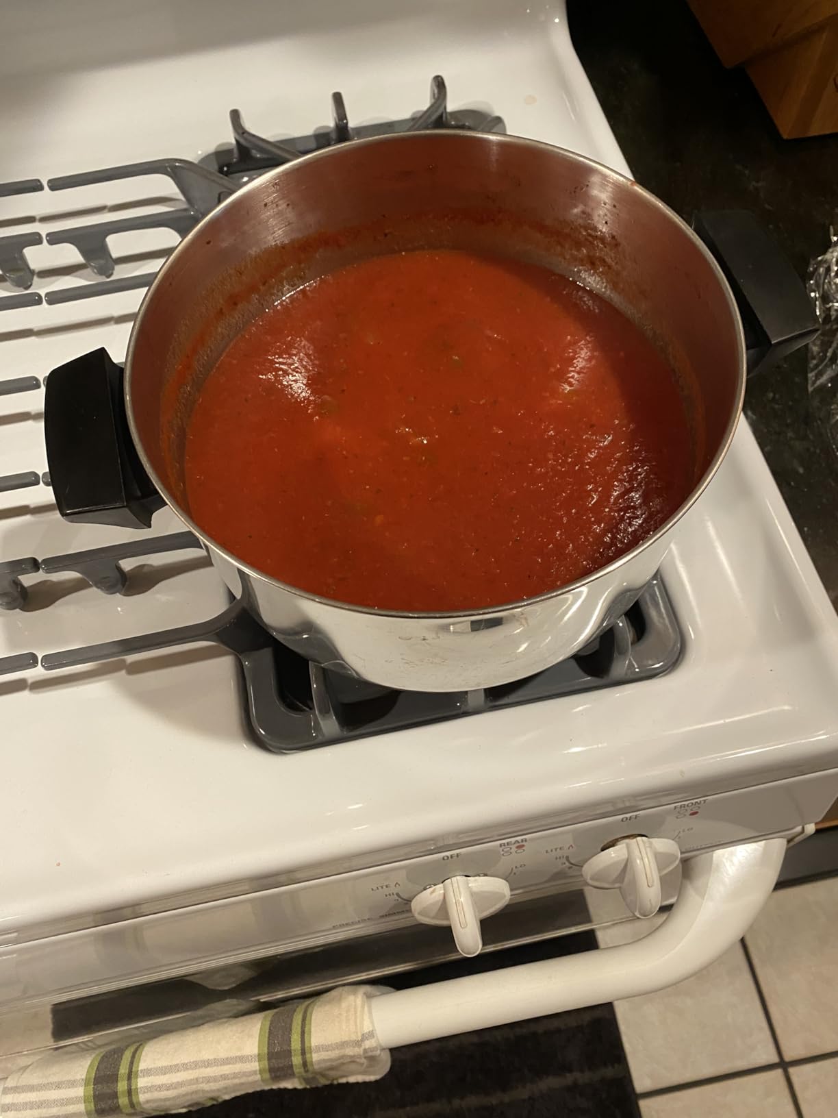 Johnny Apple Sauce Maker, Tomato Sauce Maker, Remove Skins & Seeds From Produce, Model 250 Clamp Based Food Strainer (Basic Strainer) customer photo 2