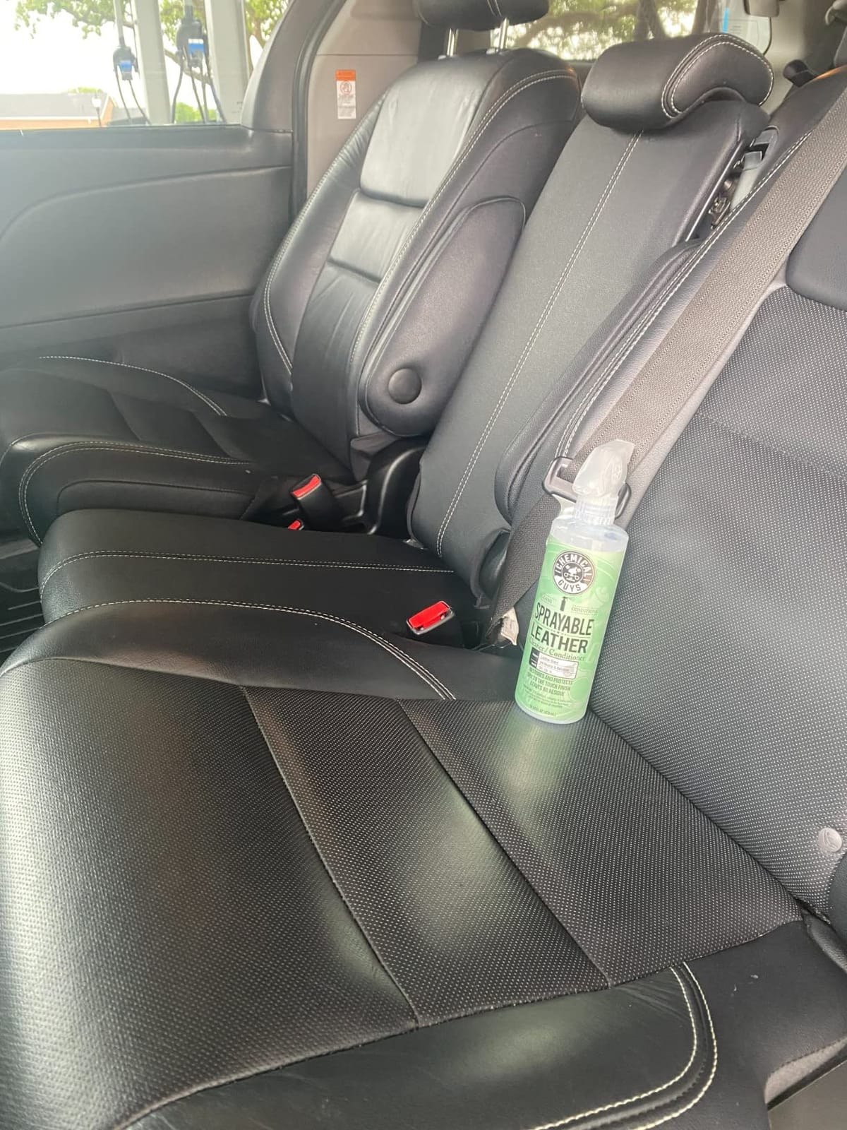 Chemical Guys, Sprayable Leather Cleaner & Conditioner in One Spray, 16 oz | One-step spray cleans and nourishes leather, vinyl and faux on seats, furniture and apparel, dirt lifts away customer photo 1