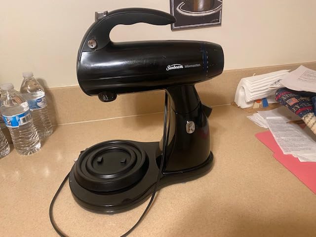 Sunbeam 250-Watt 5-Speed Stand Mixer, Black customer photo 2