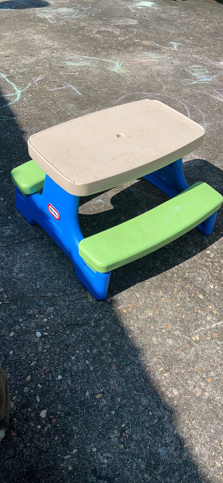 Little Tikes Easy Store Jr. Play Table (Amazon Exclusive), Ages 18 Months to 5 Years customer photo 1