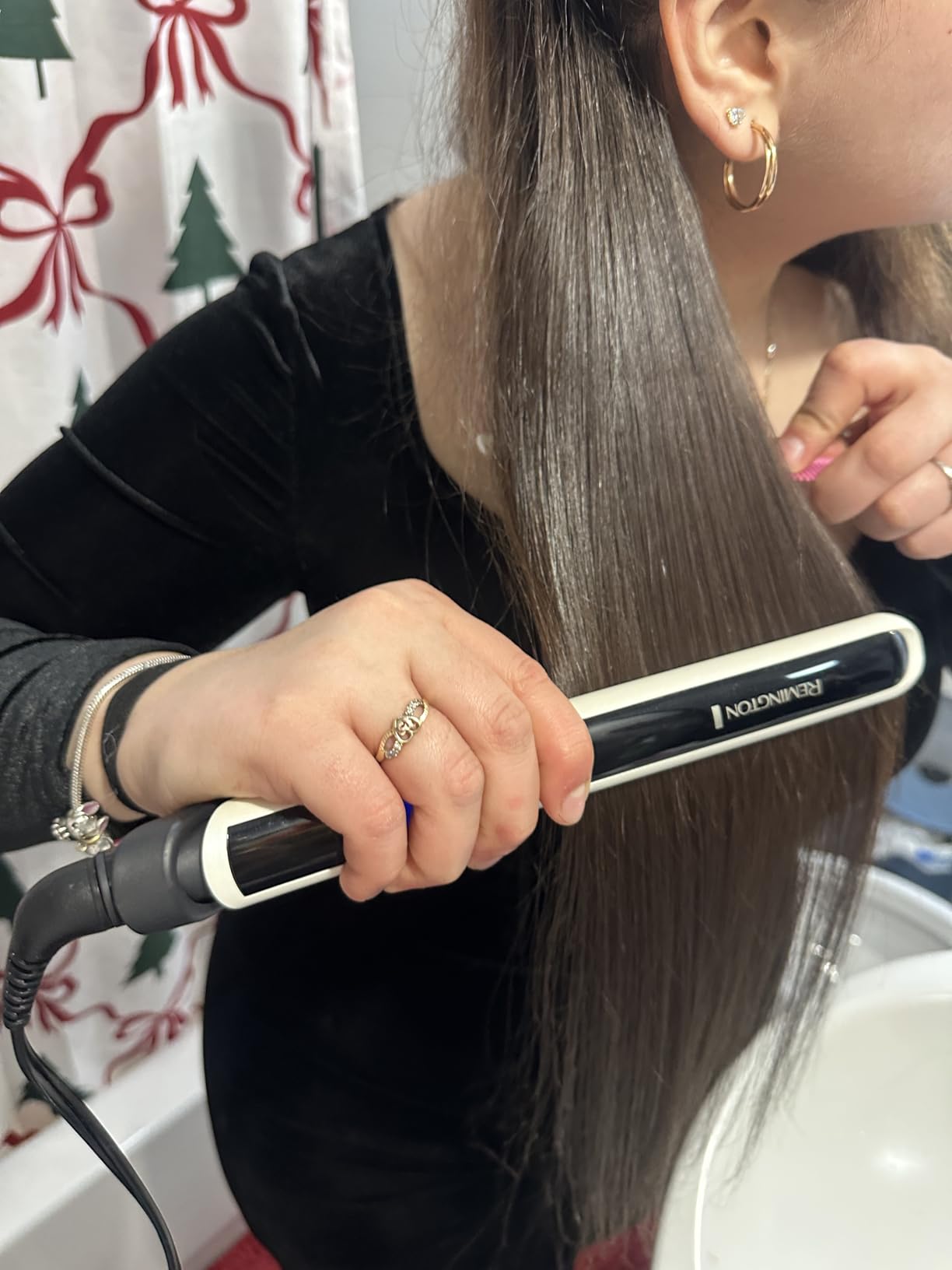 Remington Pearl Pro Ceramic Flat Iron, 1-Inch Floating Plates, Black/White customer photo 1