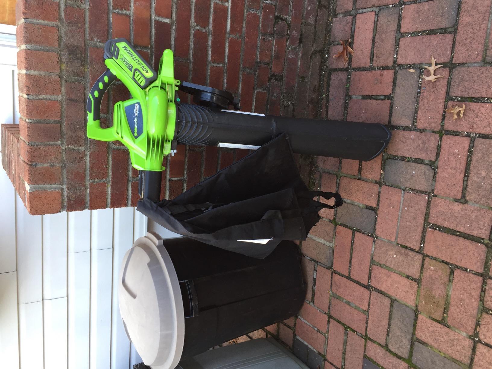 Greenworks 40V Leaf Blower / Vacuum, 340 CFM, 4.0 Ah Battery and Charger customer photo 2