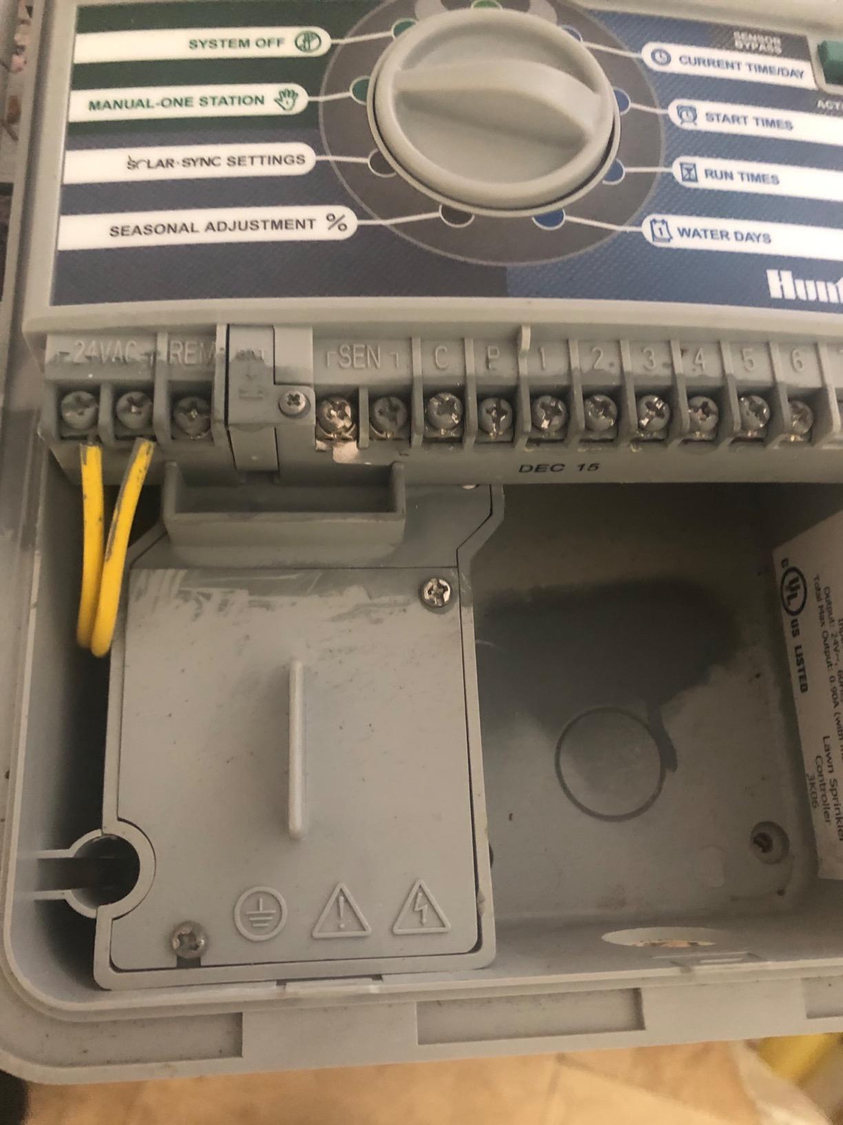 Hunter X-Core 6 Zone Sprinkler Timer, Indoor/Outdoor Sprinkler Controller customer photo 1