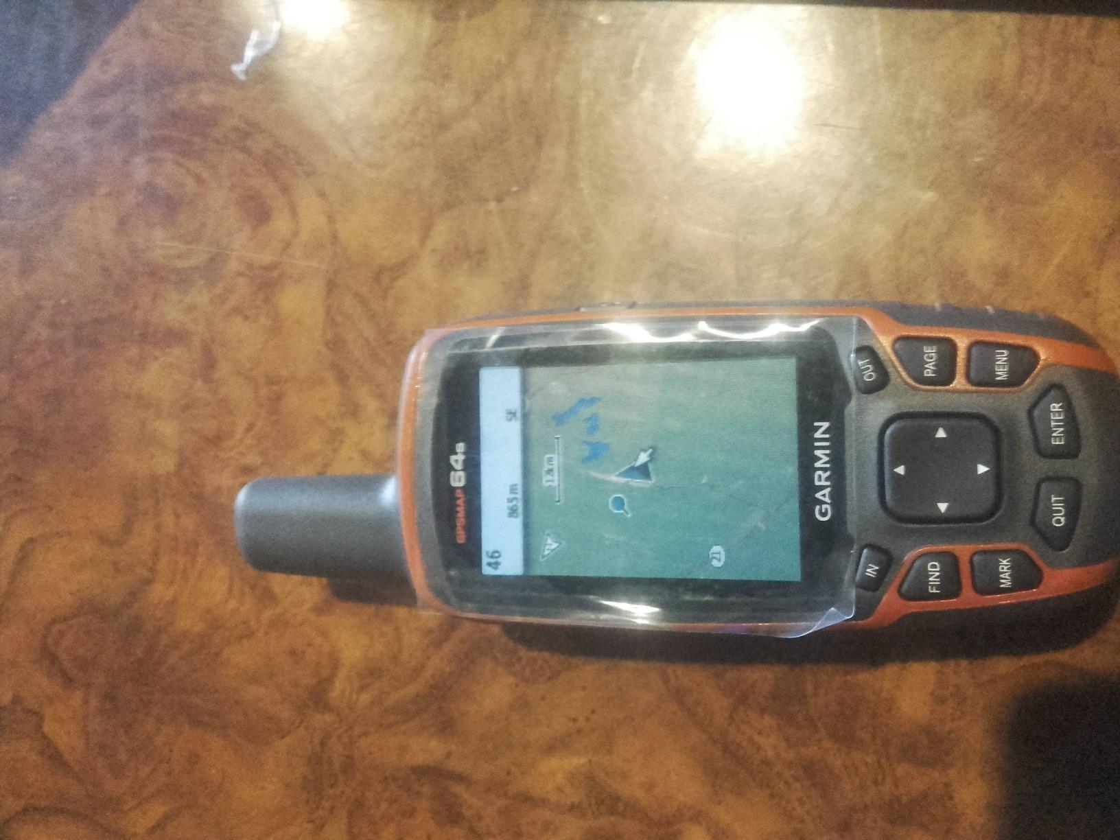 Garmin 010-01199-10 GPSMAP 64s Worldwide with High-Sensitivity GPS and GLONASS Receiver customer photo 1