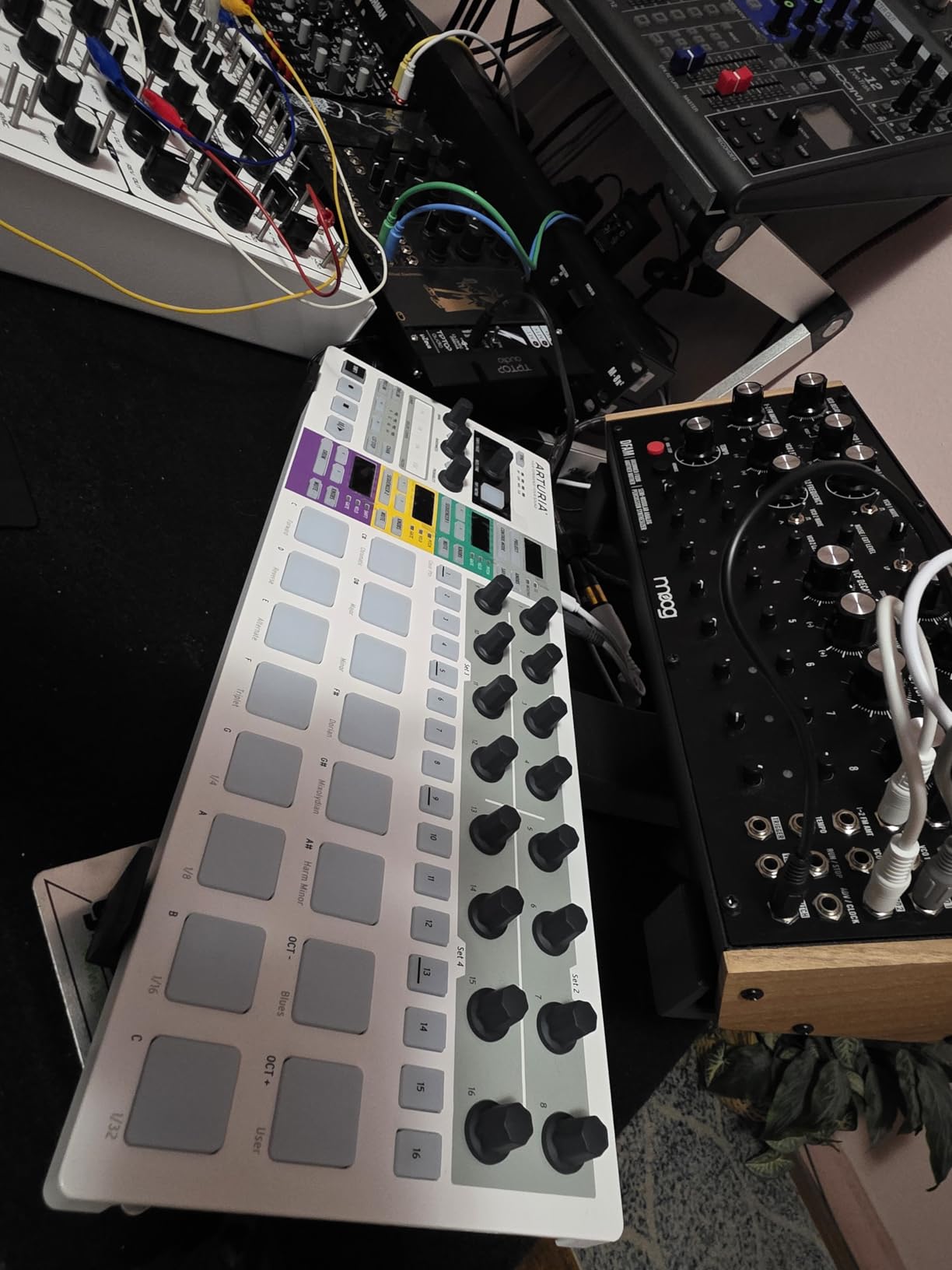 Arturia BeatStep Pro Controller and Sequencer — Aftertouch, Velocity Sensitive, With 2 Independent Melodic Sequencers, Drum Sequencer, 16 Drum Pads, MIDI/CV/Gate I/O and Music Production Software customer photo 2