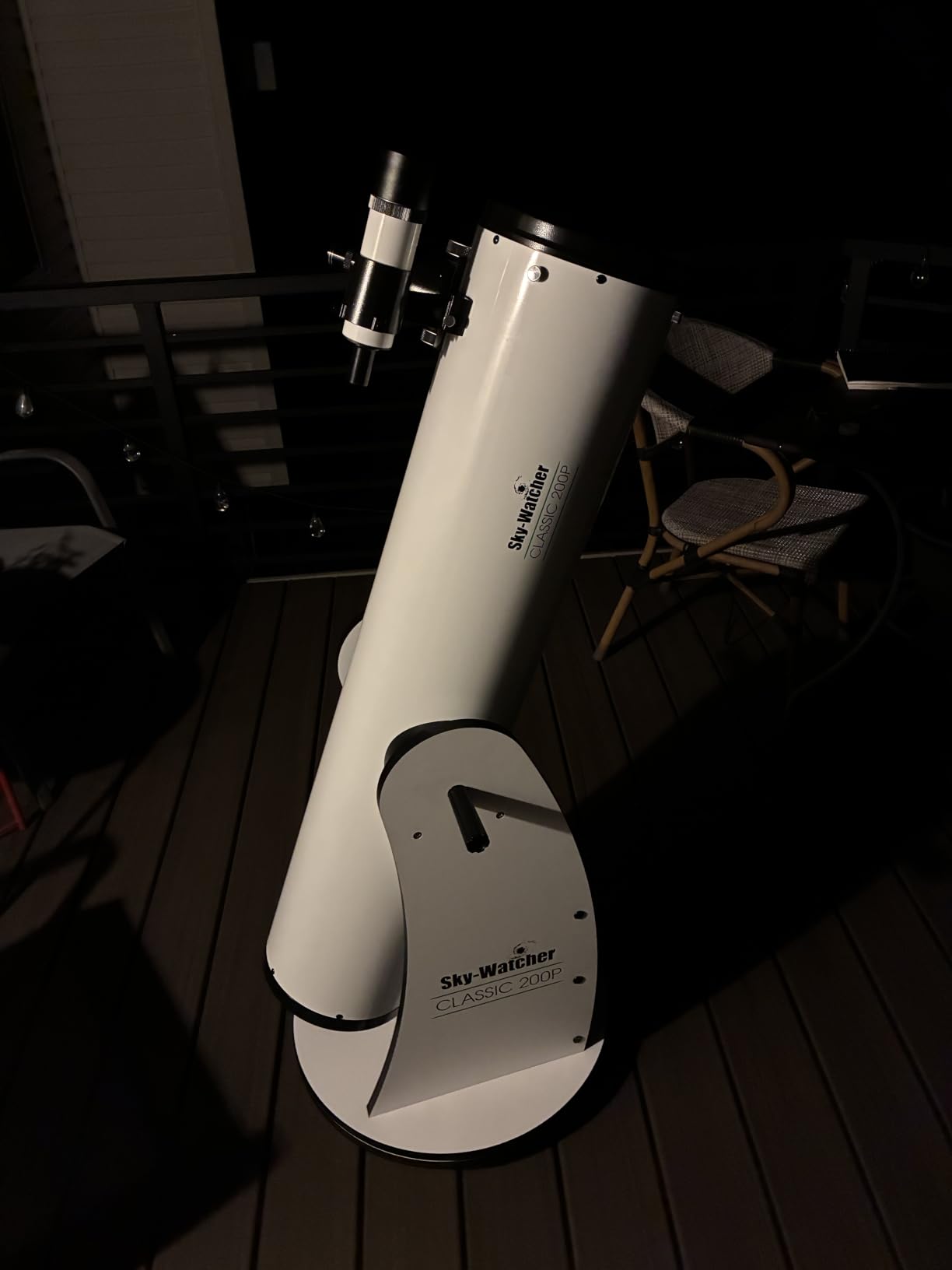 Sky-Watcher Classic 200 Dobsonian 8-inch Telescope – Solid-Tube – Simple, Traditional Design – Easy to Use, Perfect for Beginners, White (S11610) customer photo 2