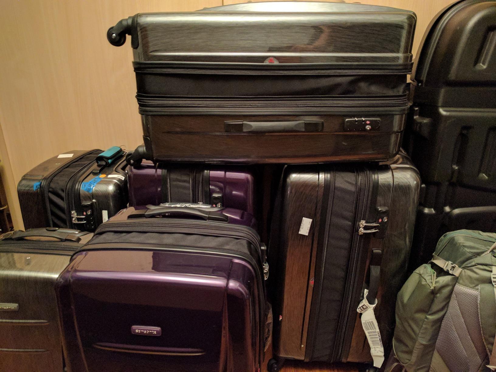 Samsonite Winfield 2 Hardside Expandable Luggage with Spinner Wheels, Deep Blue, Checked-Large 28-Inch customer photo 2
