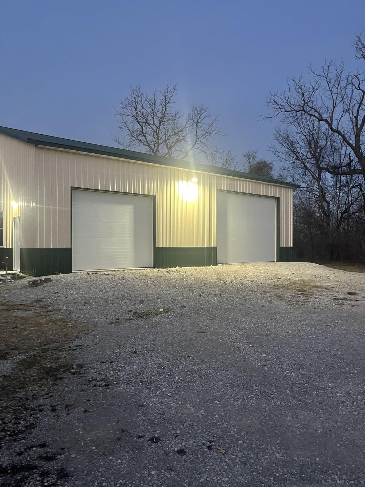 TORCHSTAR LED Barn Light Dusk to Dawn Area Lights Aluminum 5000K Bronze customer photo 1