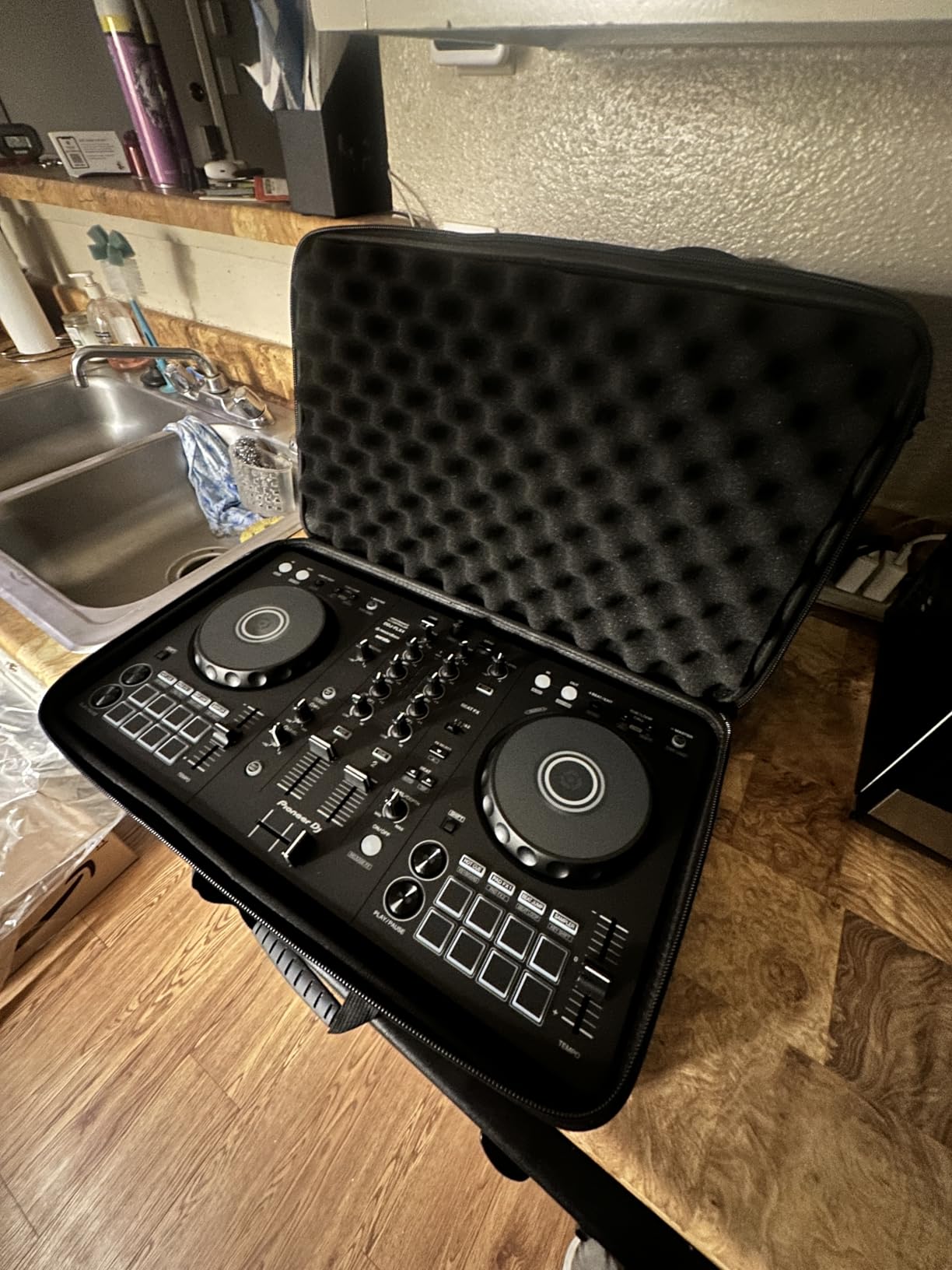 caseling Hard Case Fits Pioneer DJ DDJ-FLX4 2-Channel Controller customer photo 1