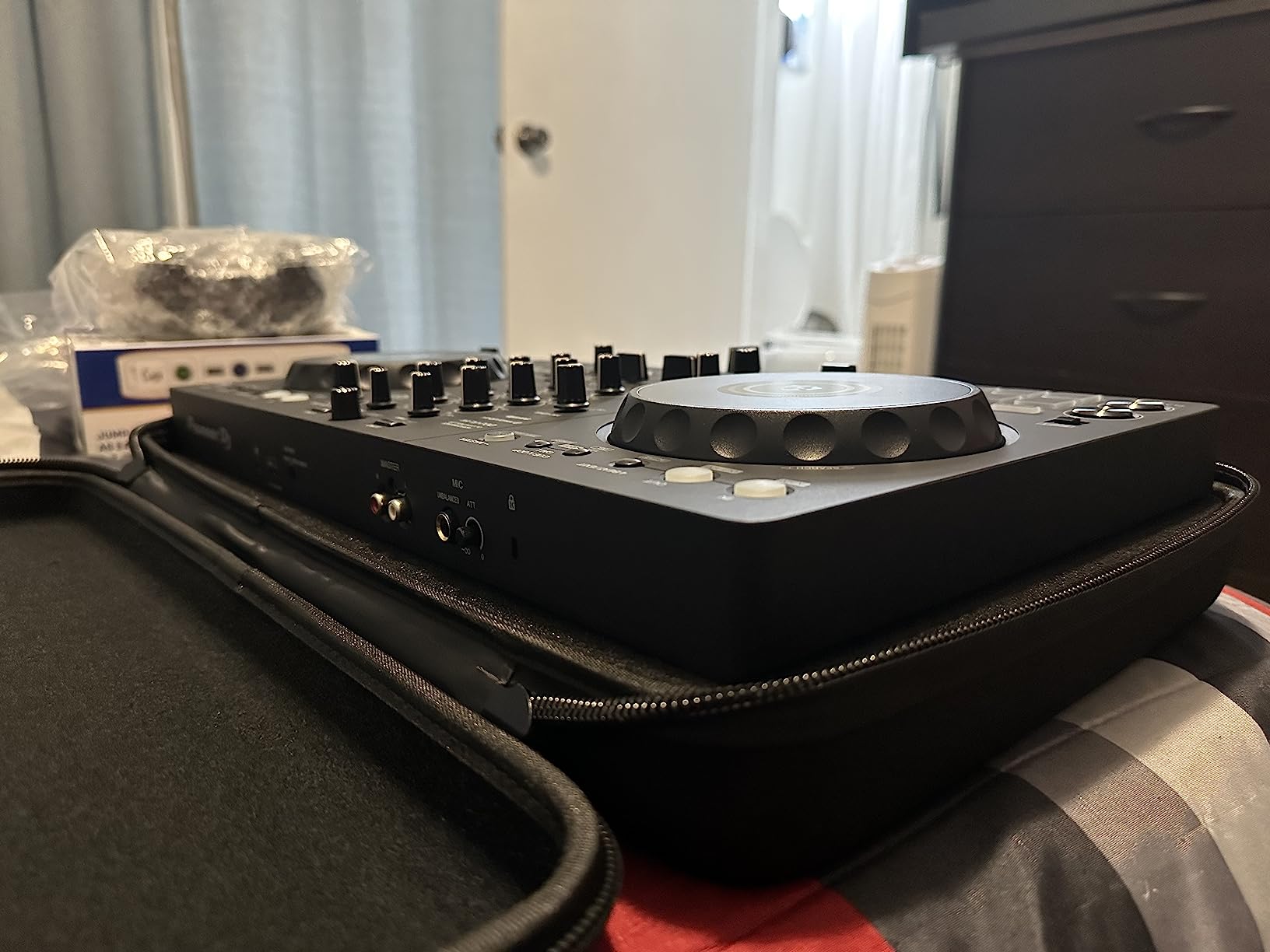 caseling Hard Case Fits Pioneer DJ DDJ-FLX4 2-Channel Controller customer photo 2