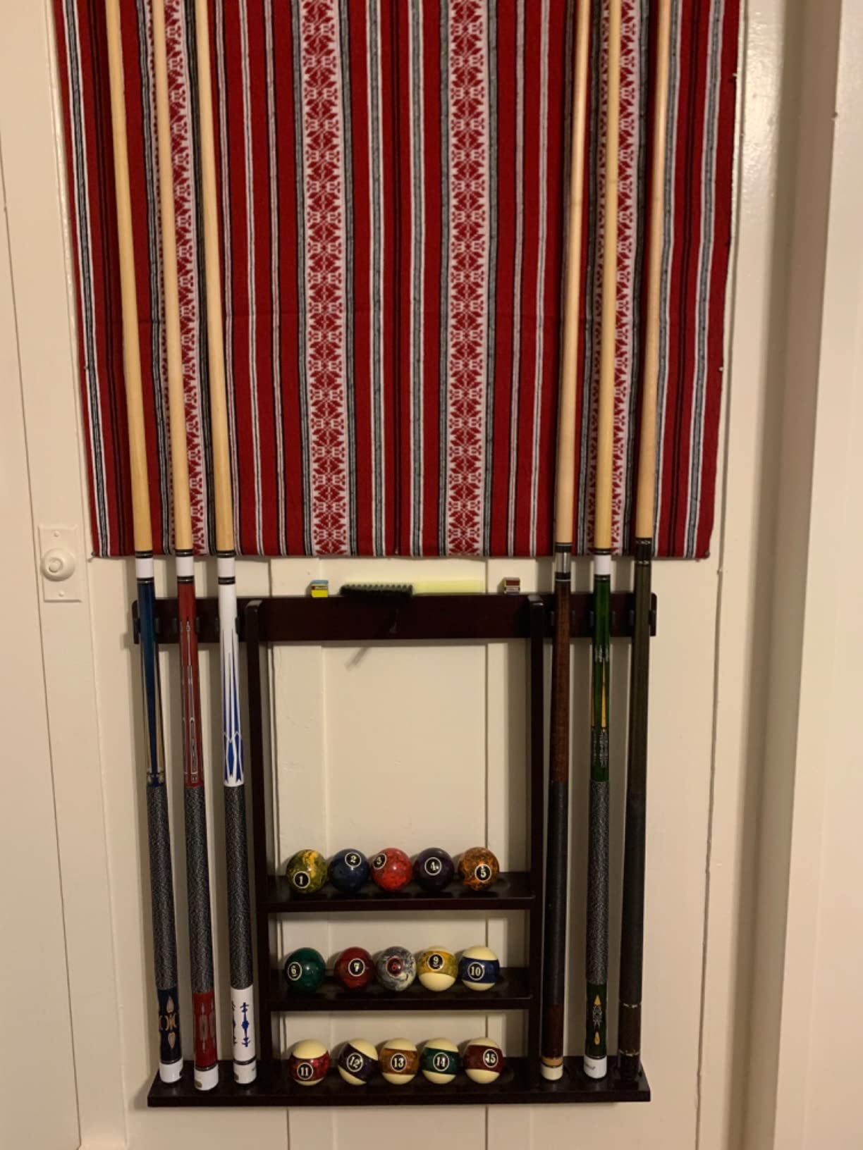 Set of 4 Pool Cues New 58