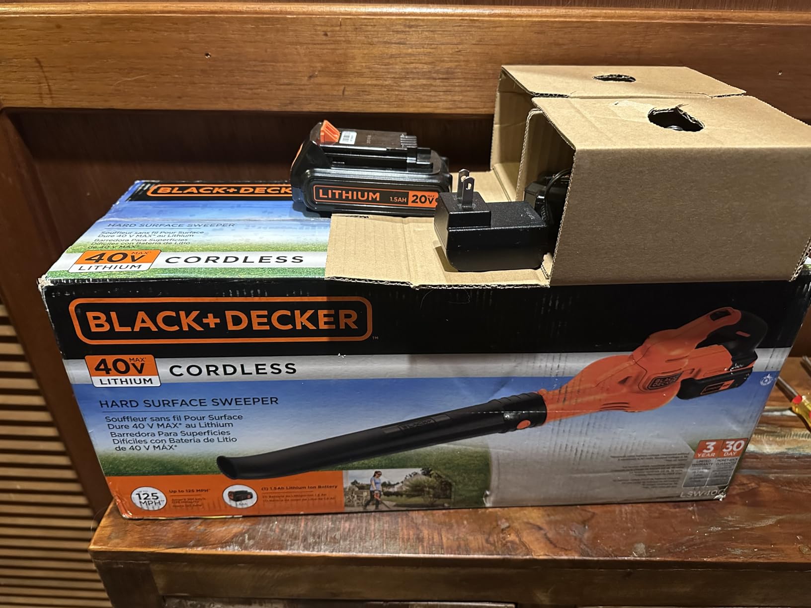BLACK+DECKER Cordless Leaf Blower, 40V MAX , Leaf Blower Cordless with Battery and Charger, 125 MPH Air Speed, Lightweight Handheld Yard Sweeper (LSW40C) customer photo 1