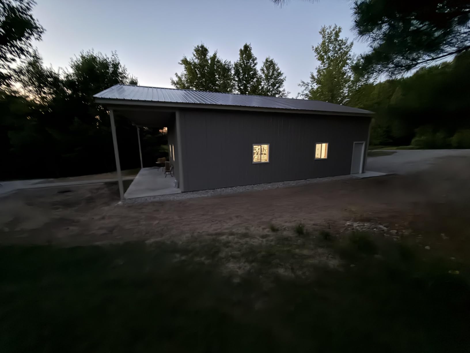 hykolity 4FT LED Shop Light, 42W [250W Equivalent],4400LM,5000K Daylight customer photo 2