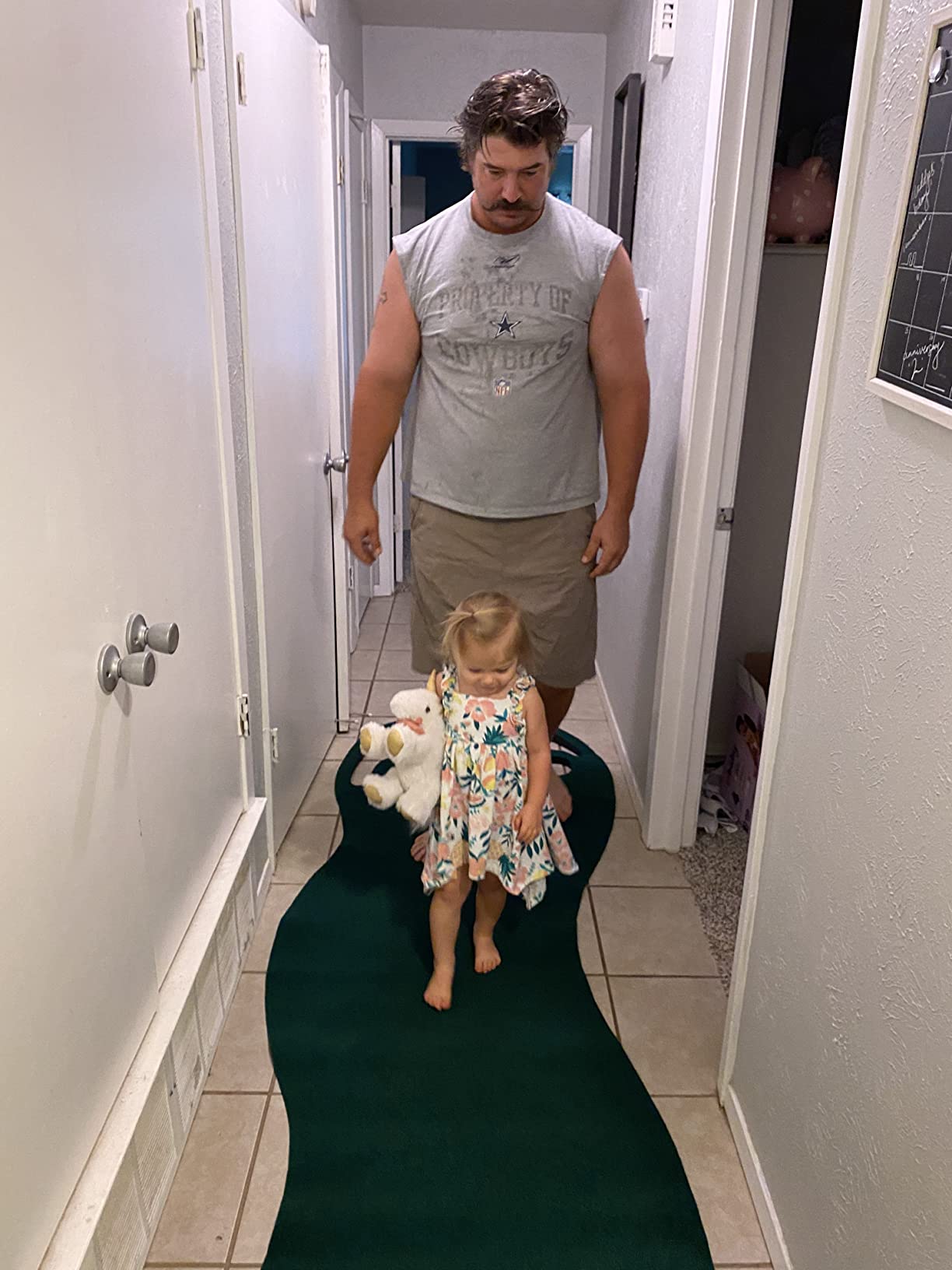 SKLZ Putting Green: Perfect Your Golf Skills with Realistic Home Practice - Improve Your Putting Stroke, Lower Your Scores, and Enjoy Convenient, Training Anytime, Anywhere! customer photo 2