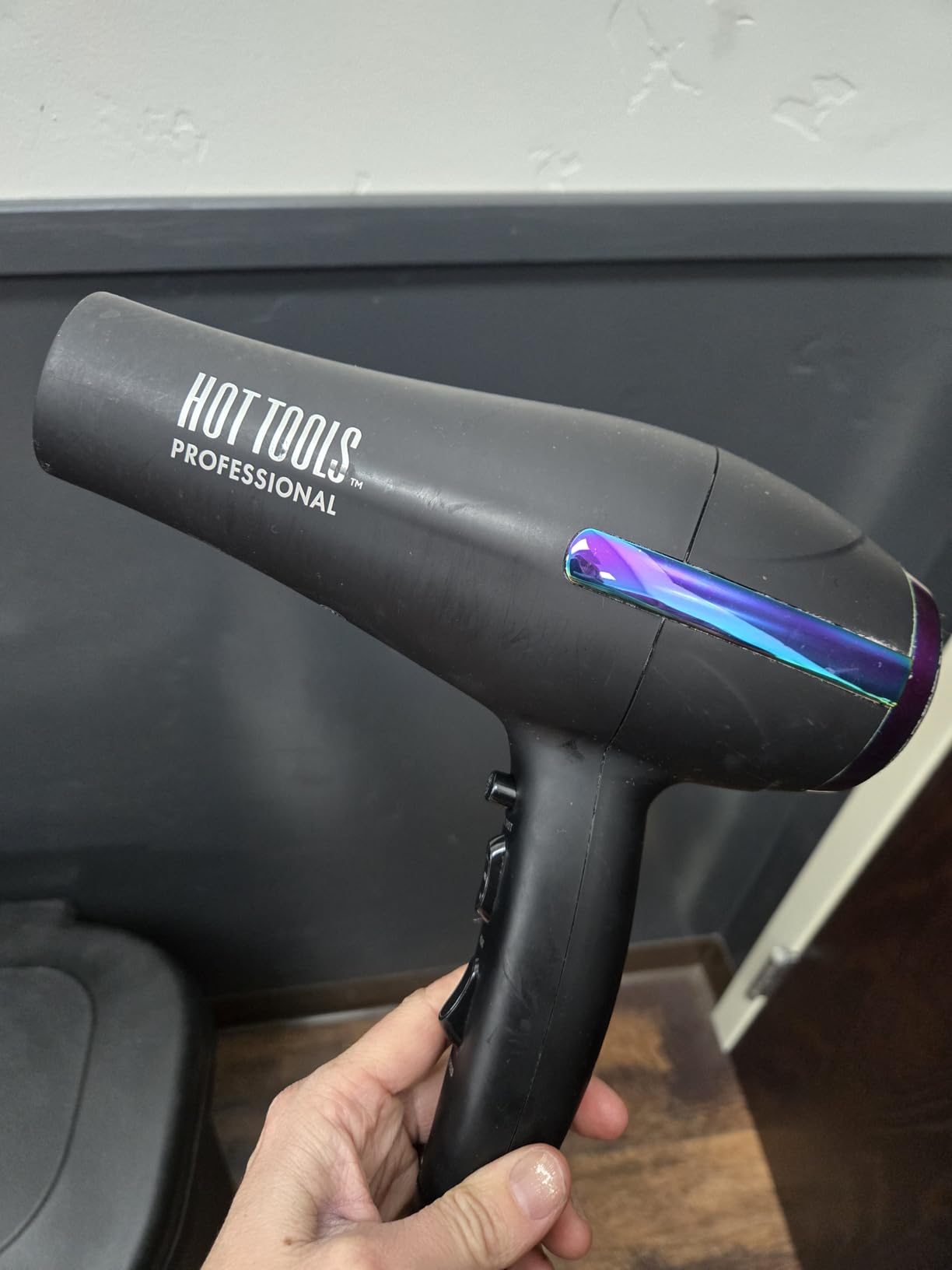 Hot Tools Pro Artist 2100 Ionic Turbo Hair Dryer, 1875 Watts, Black customer photo 1