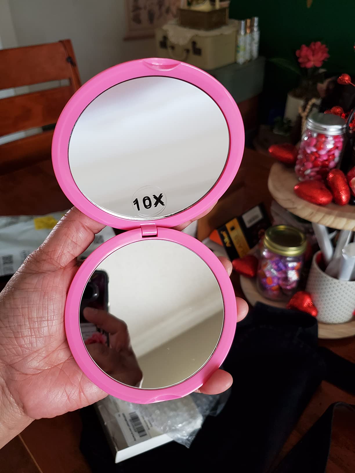 deweisn Magnifying Compact Cosmetic Mirror Elegant Pocket Handheld Makeup Mirror with Powerful 10x Magnification and 1x True View Mirror for Travel or Your Purse customer photo 1