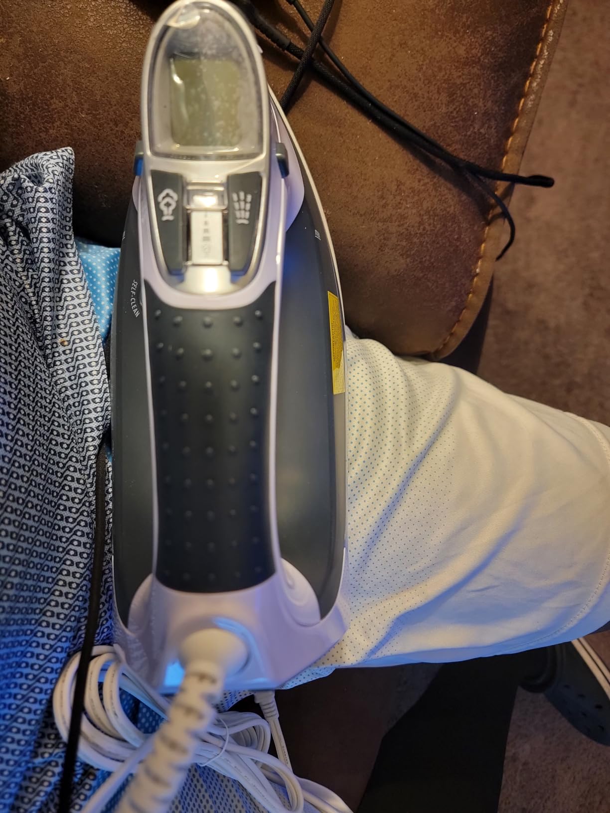 BEAUTURAL 1800 Watts Steam Iron with Digital LCD Screen, 3-Way Auto Shutoff | Double-Layer and Ceramic Coated Soleplate, 9 Preset Temperature, Burst of Steam for Variable Fabric, Anti-Drip and Anti-Calc customer photo 2